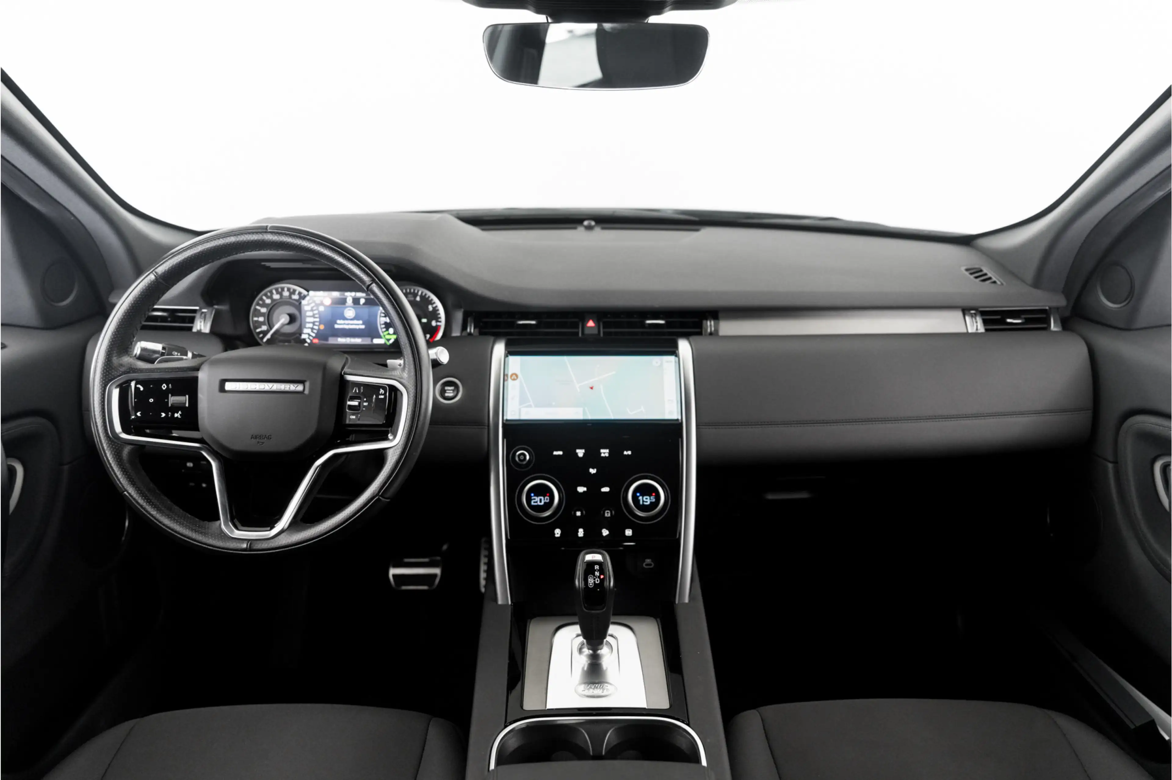 Land Rover Discovery Sport P300e 1.5 R-Dynamic S Trekhaak Nederlandse auto — photo 3