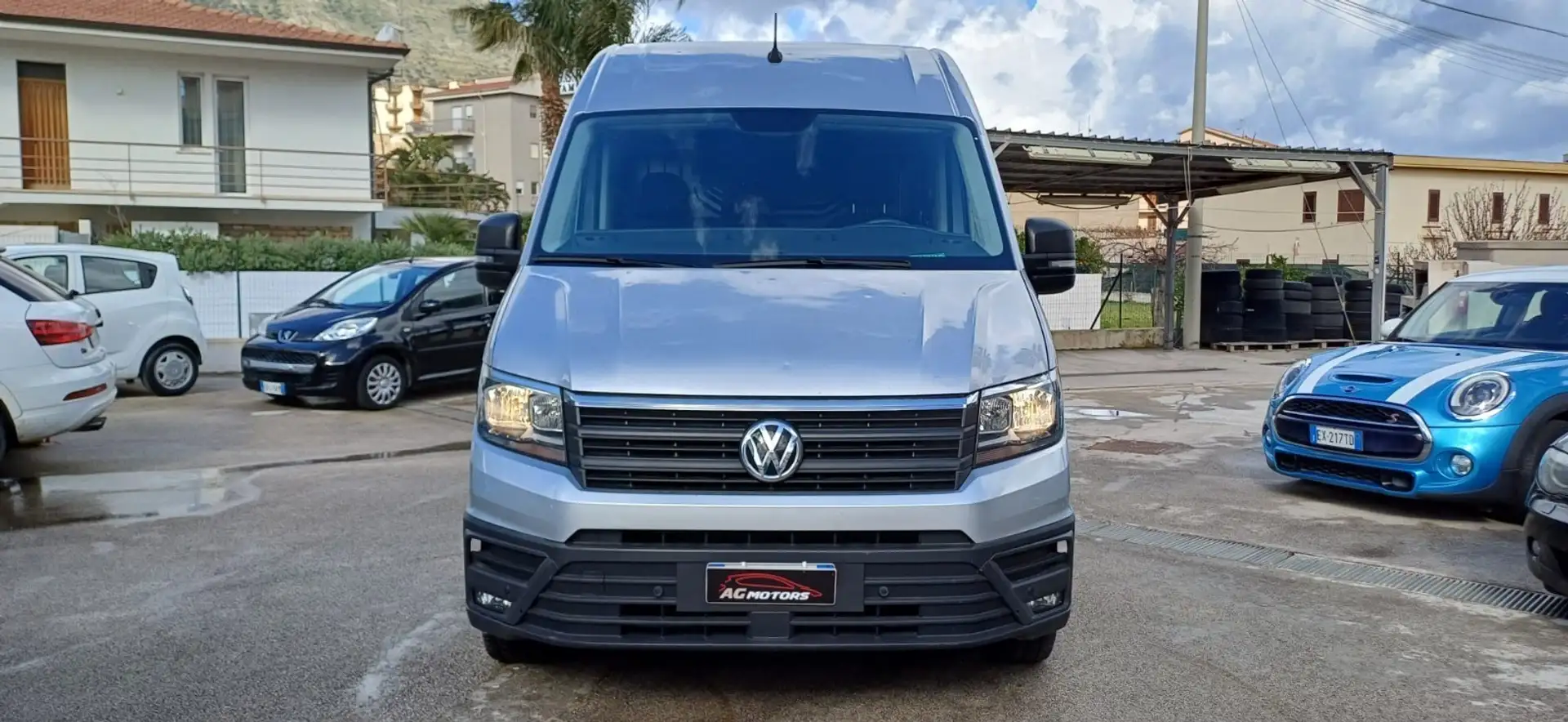 Volkswagen Crafter - 1