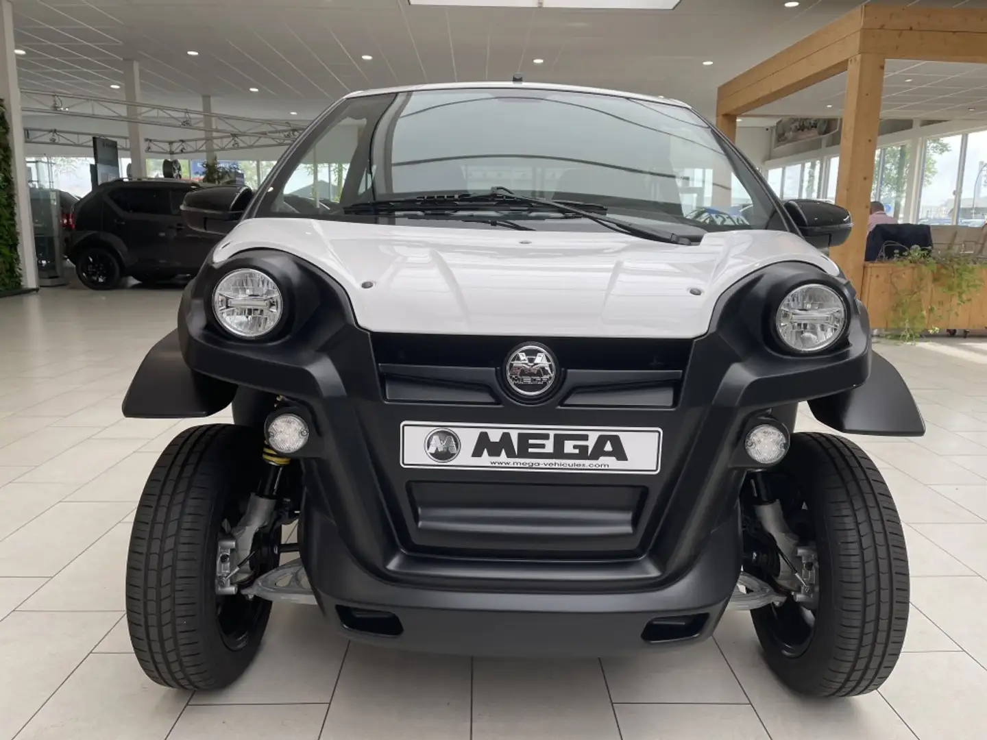 Aixam E-SCouty Evo [ Privatelease €335 I CAMERA | PARKEE Blanco - 2