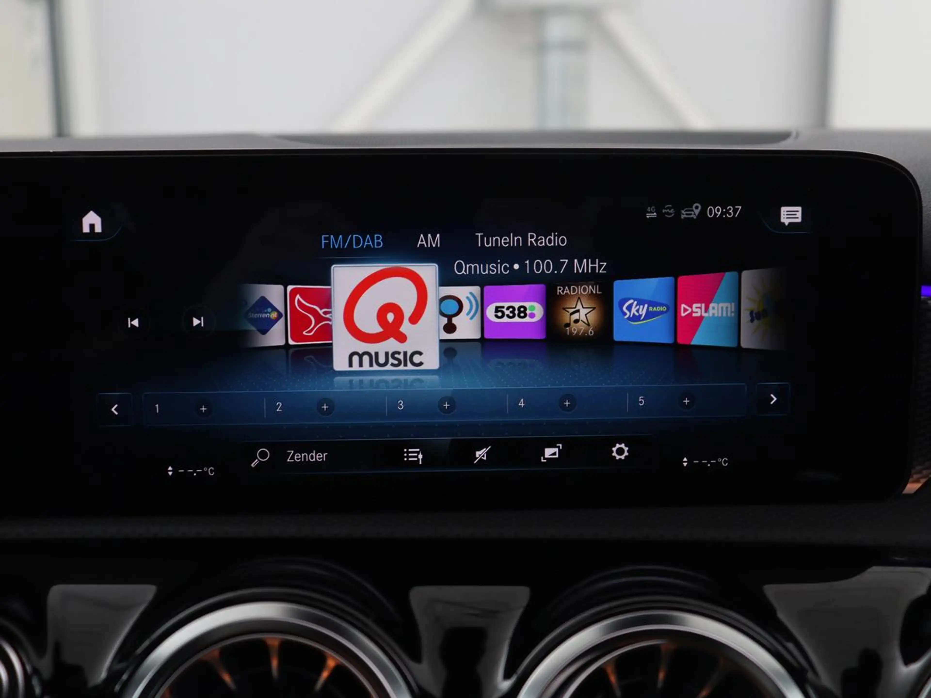 Mercedes-Benz A 180 Business Solution Luxury — photo 11