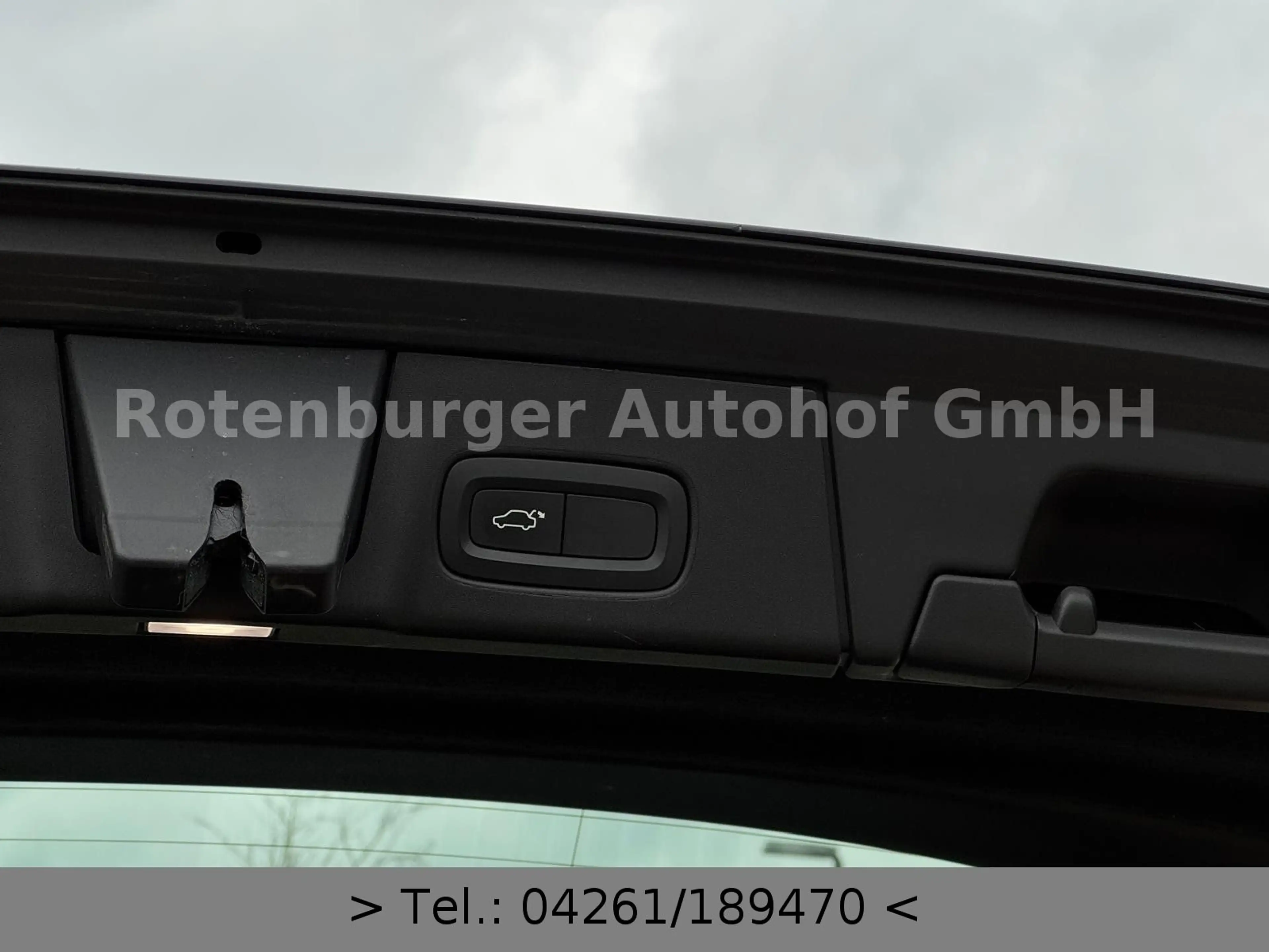 Volvo V90 Cross Country V90*CROSS*COUNTRY*PRO*D5*AWD*LEDER*CAM*TÜV NEU — photo 8
