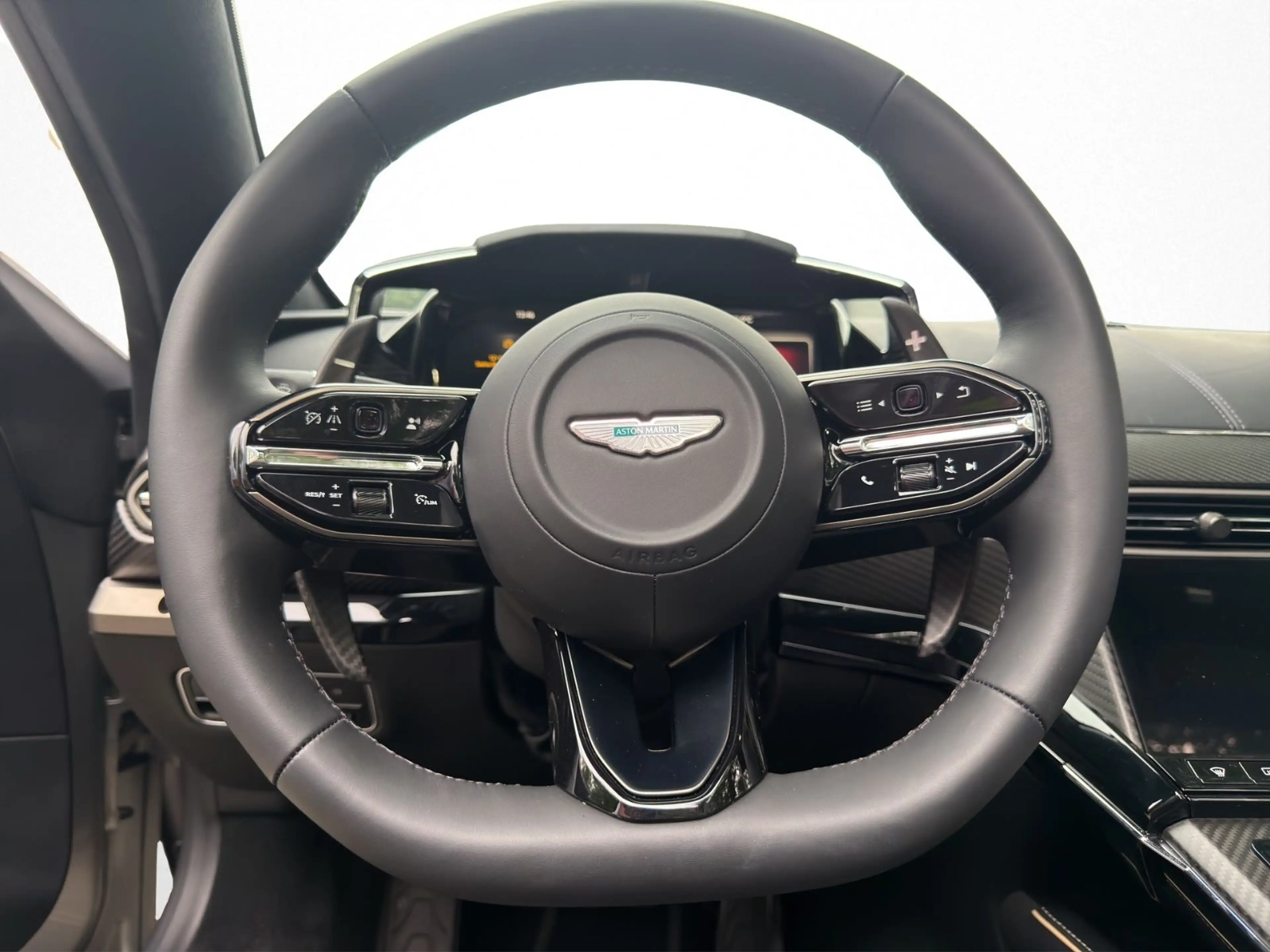 Aston Martin V8 4.0 V8 Roadster — photo 13