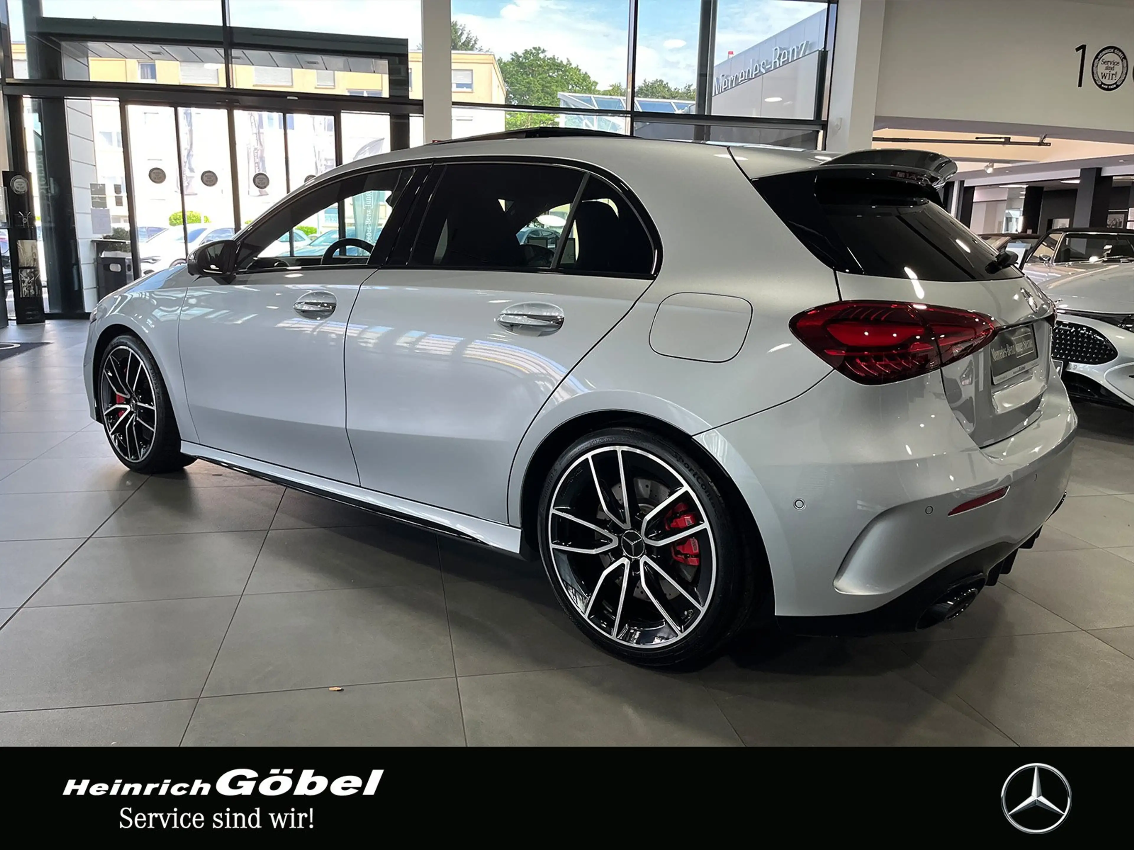 Mercedes-Benz A 35 AMG A 35 4M PANO+360°+MEMORY+MULTIBEAM+FAHRASSIST-P. — photo 4