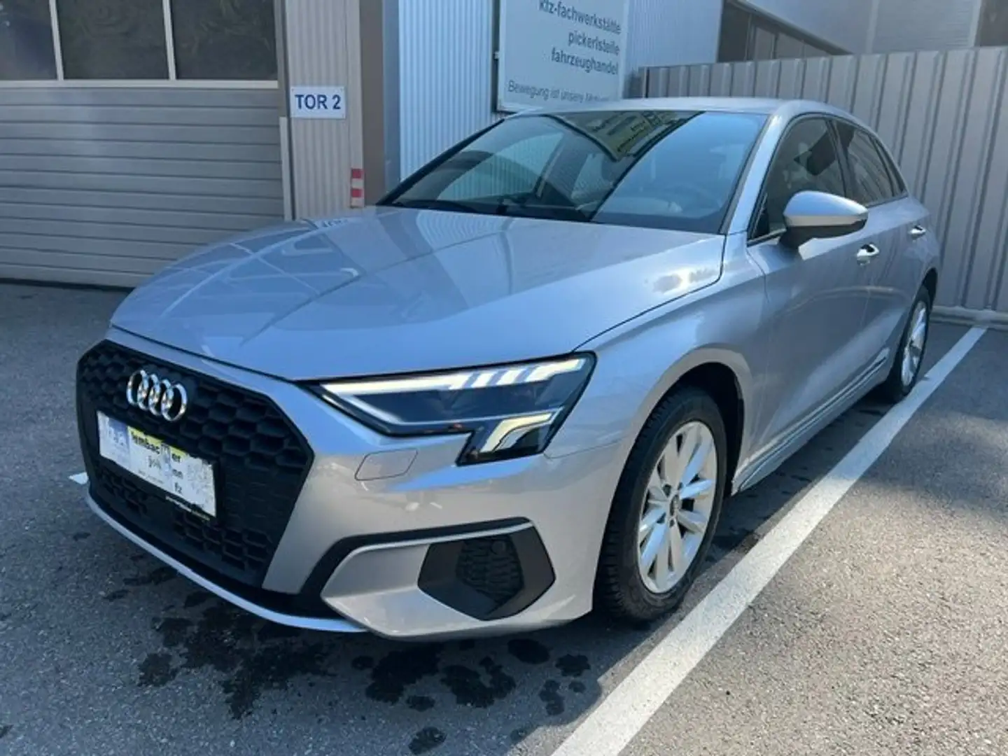 Audi A3 30 TDI Grau - 1