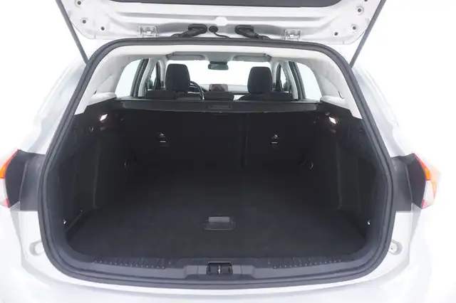 Ford Focus view 14