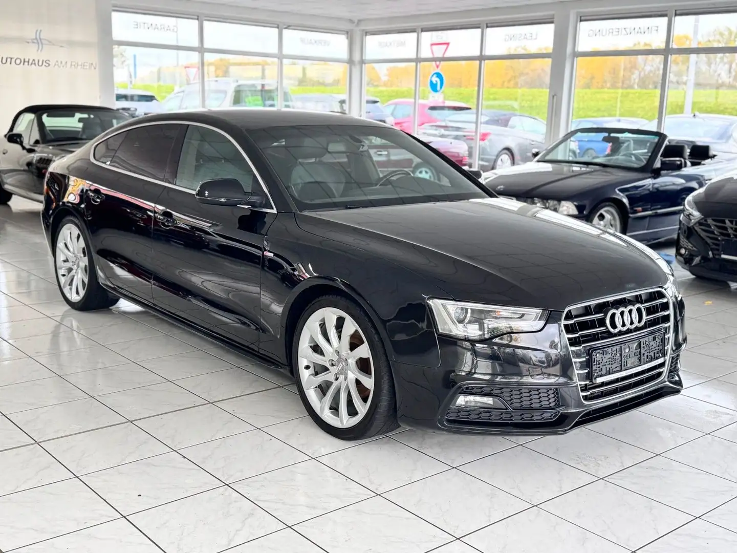 Audi A5 3x S-Line+Automatik+Bi-Xenon+KeylessGo+2.Hand Schwarz - 1