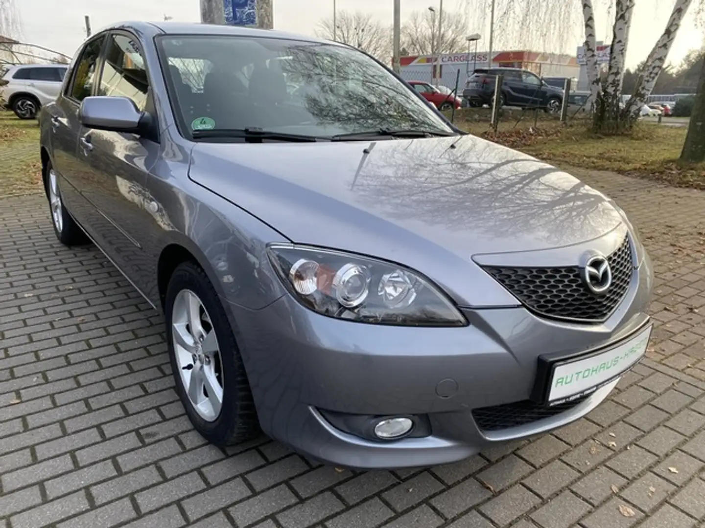 Mazda 3 Lim. 1.6 Sport Active Automatik Grau - 1