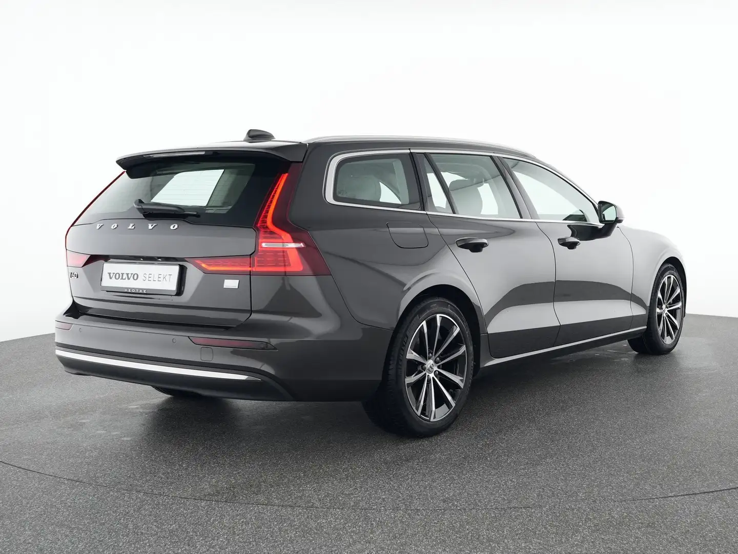 Volvo V60 T6 Recharge AWD Core 18"+VOLL-LED+RFK+WINTER Grau - 2