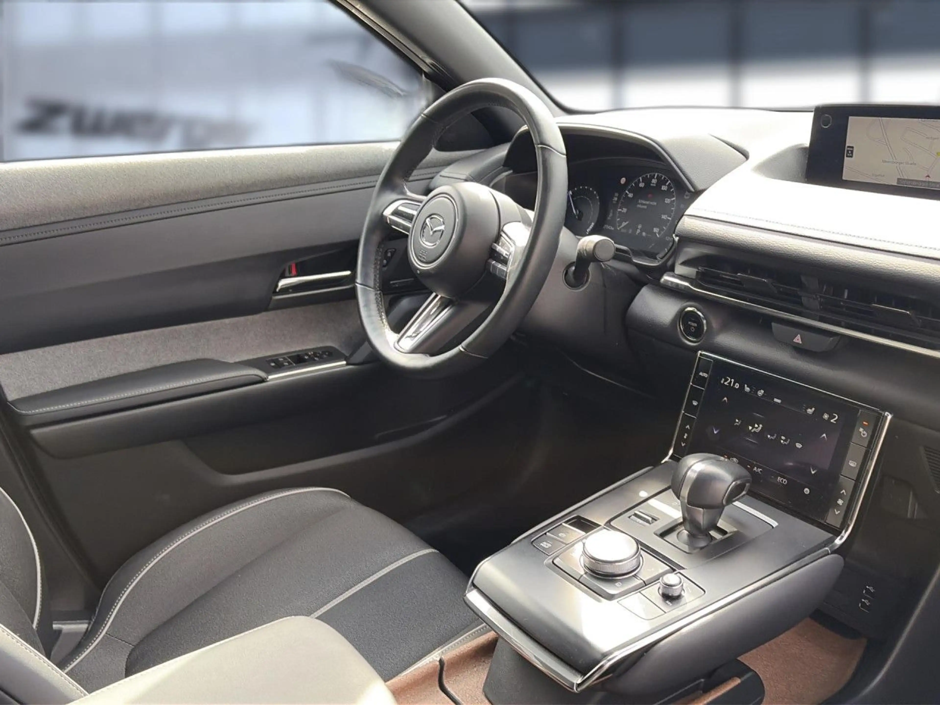 Mazda MX-30 e-SKYACTIV R-EV MAKOTO Matrix LED ACC Kamera — photo 14