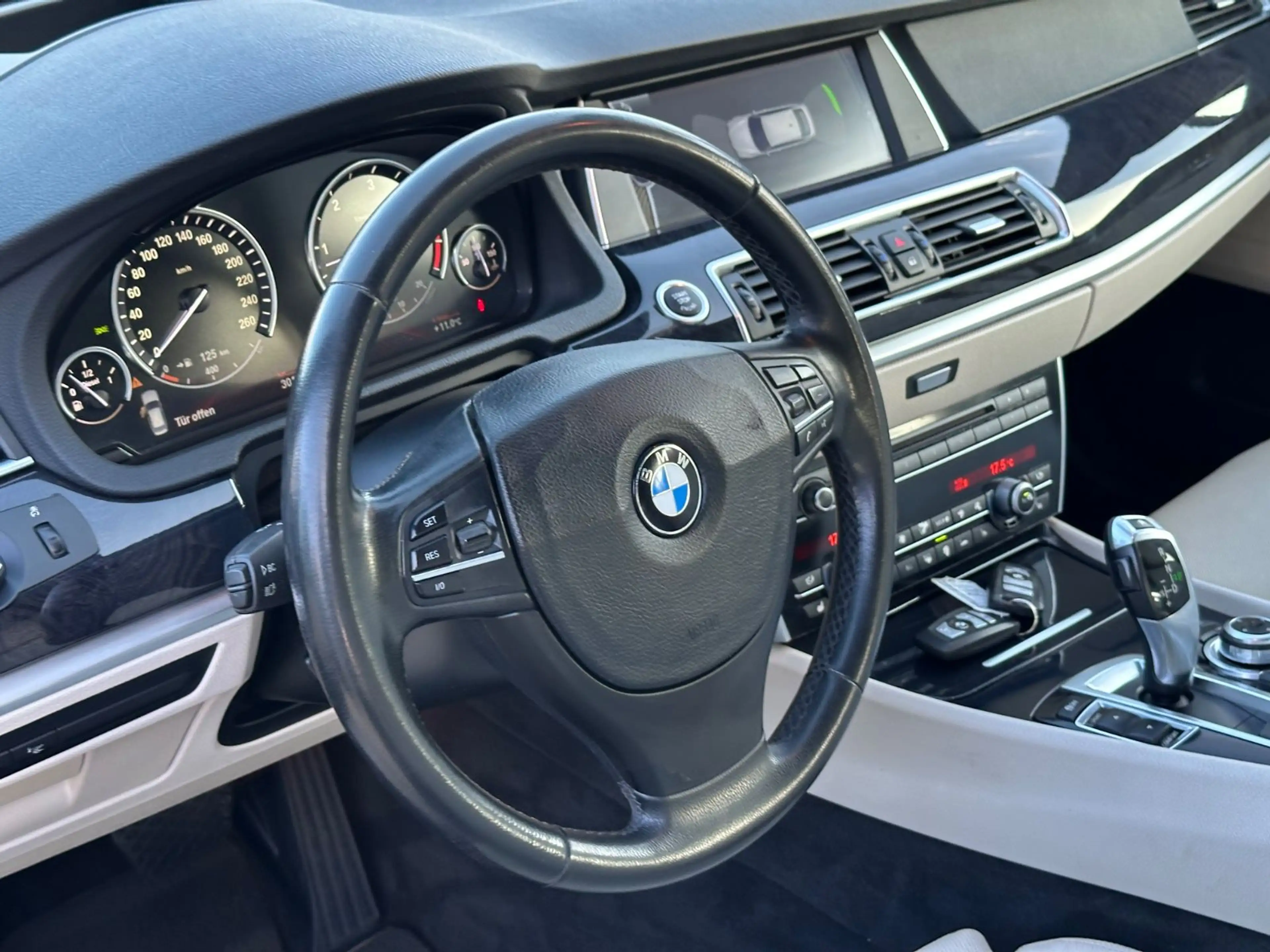 BMW 530 5 Gran Turismo 530 d *Pano *KeylessGo — photo 14
