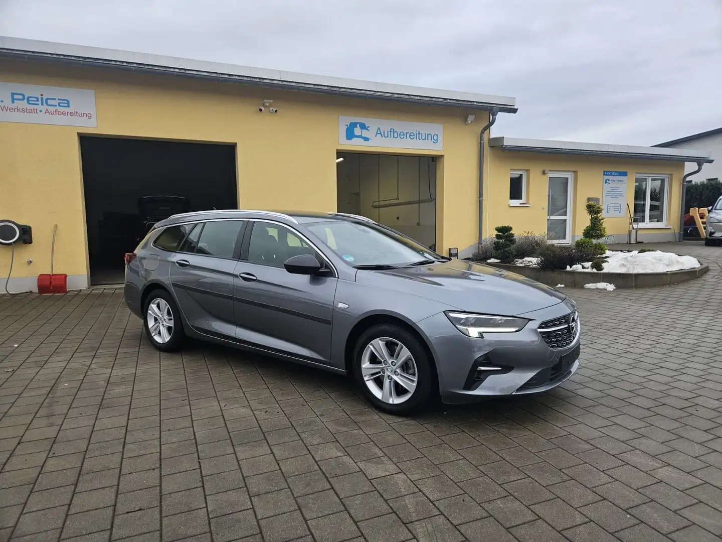 Opel Insignia Elegance*IntelliLink*AHK*LED*Sportsitze Gris - 1