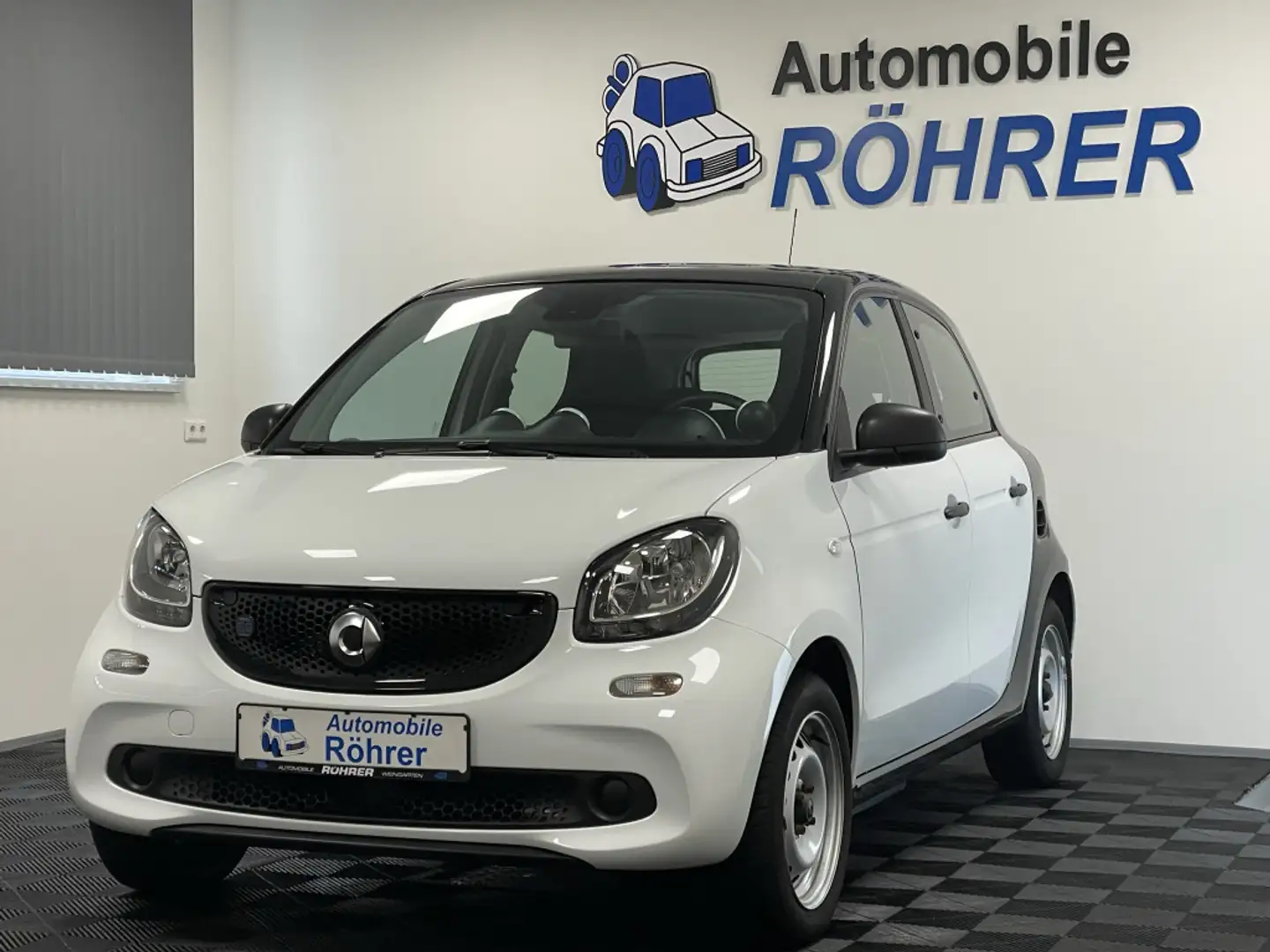 smart forFour electric drive   EQ Weiß - 1
