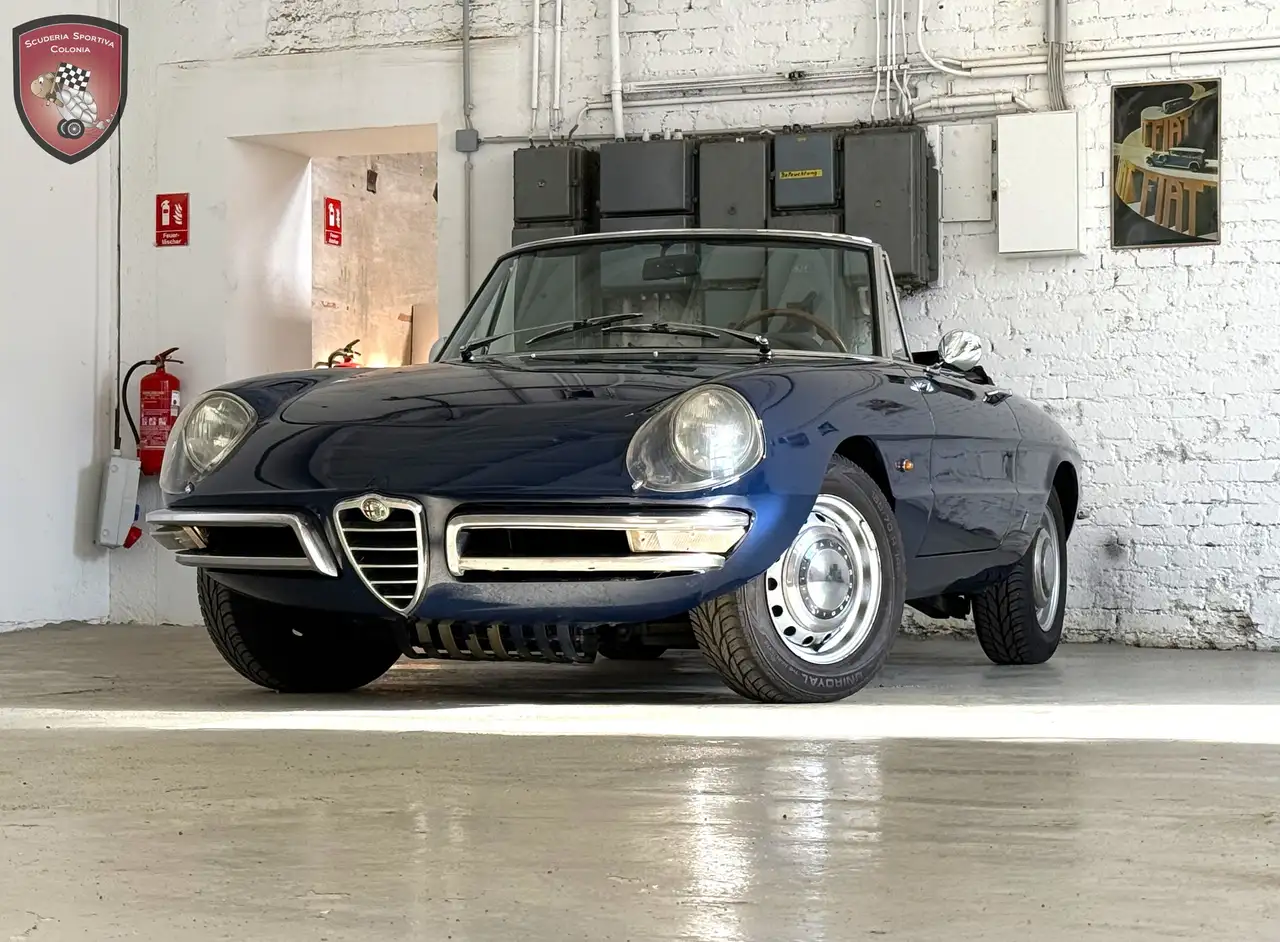 Alfa Romeo Spider Duetto 1750 Veloce, foto 3