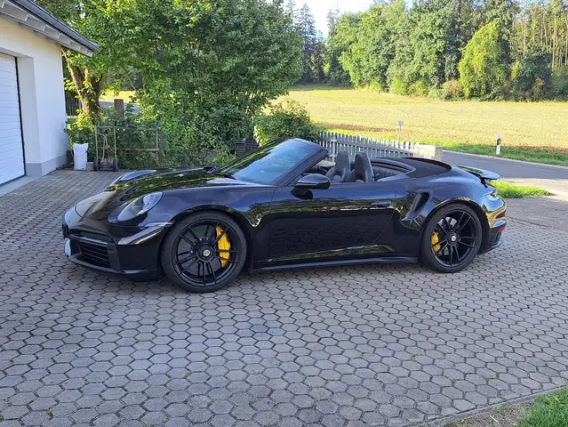 Porsche 911 Turbo S Cabriolet,1.Hd, Unfallfrei, Vollausstattung, Inspection und Approved NEU