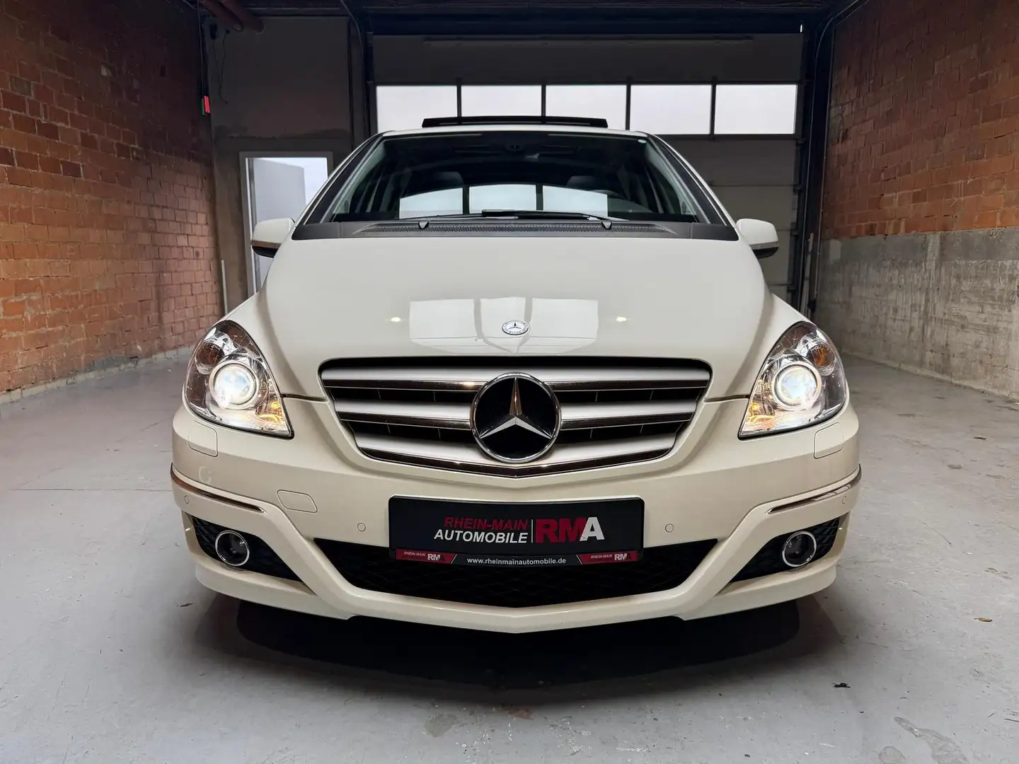 Mercedes-Benz B 200 Turbo 2.0 +NAVI+PANO+LEDER+BI-XENON+SHZ+ Blanc - 2