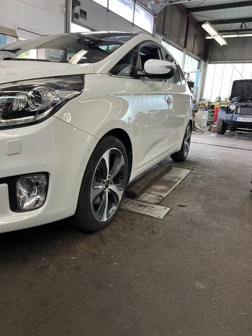 Kia Carens 1.7 CRDi 141 ISG Spirit - 2