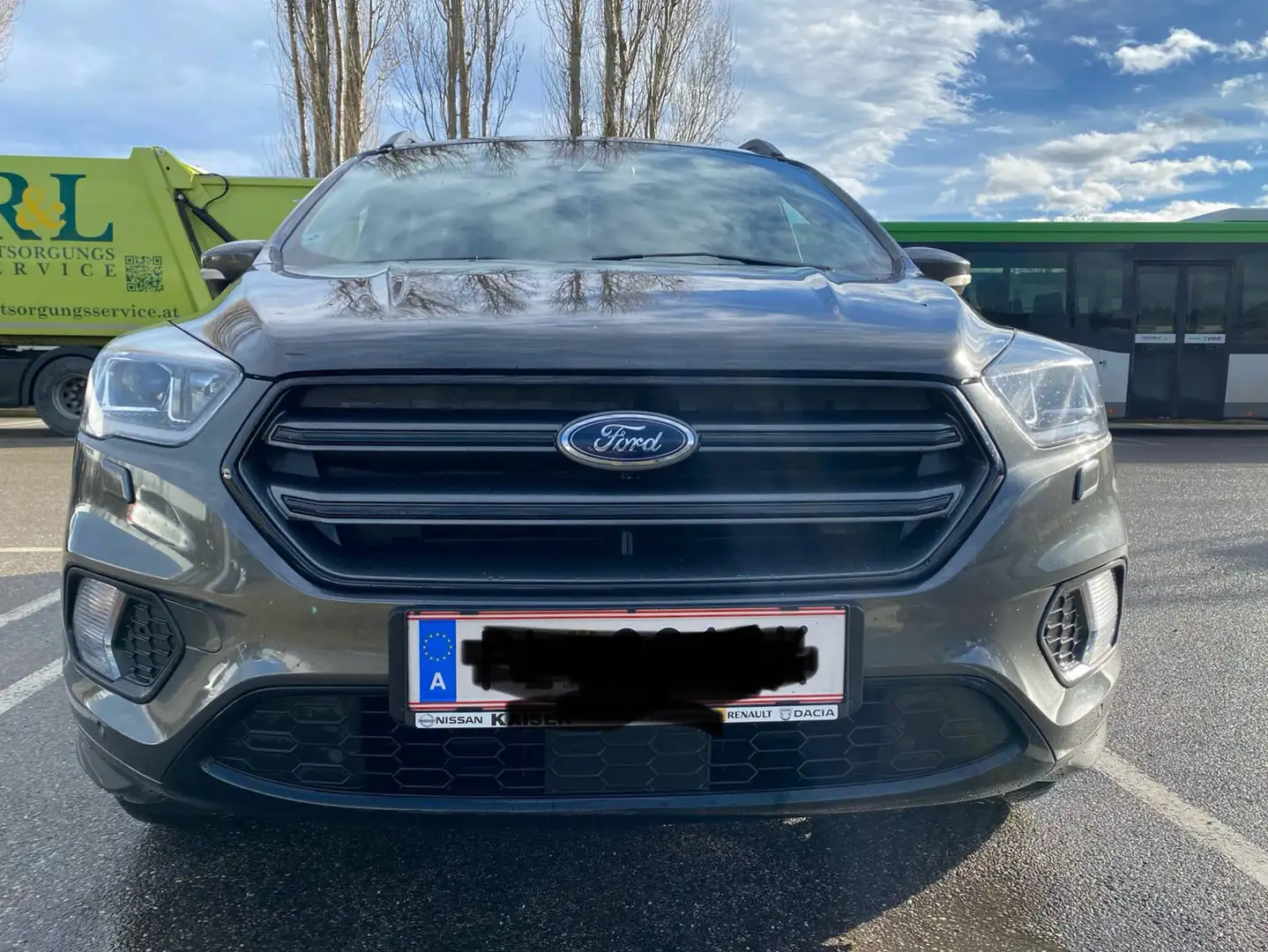 Ford Kuga Kuga 1,5 TDCi ST-Line Powershift Aut. ST-Line - 2