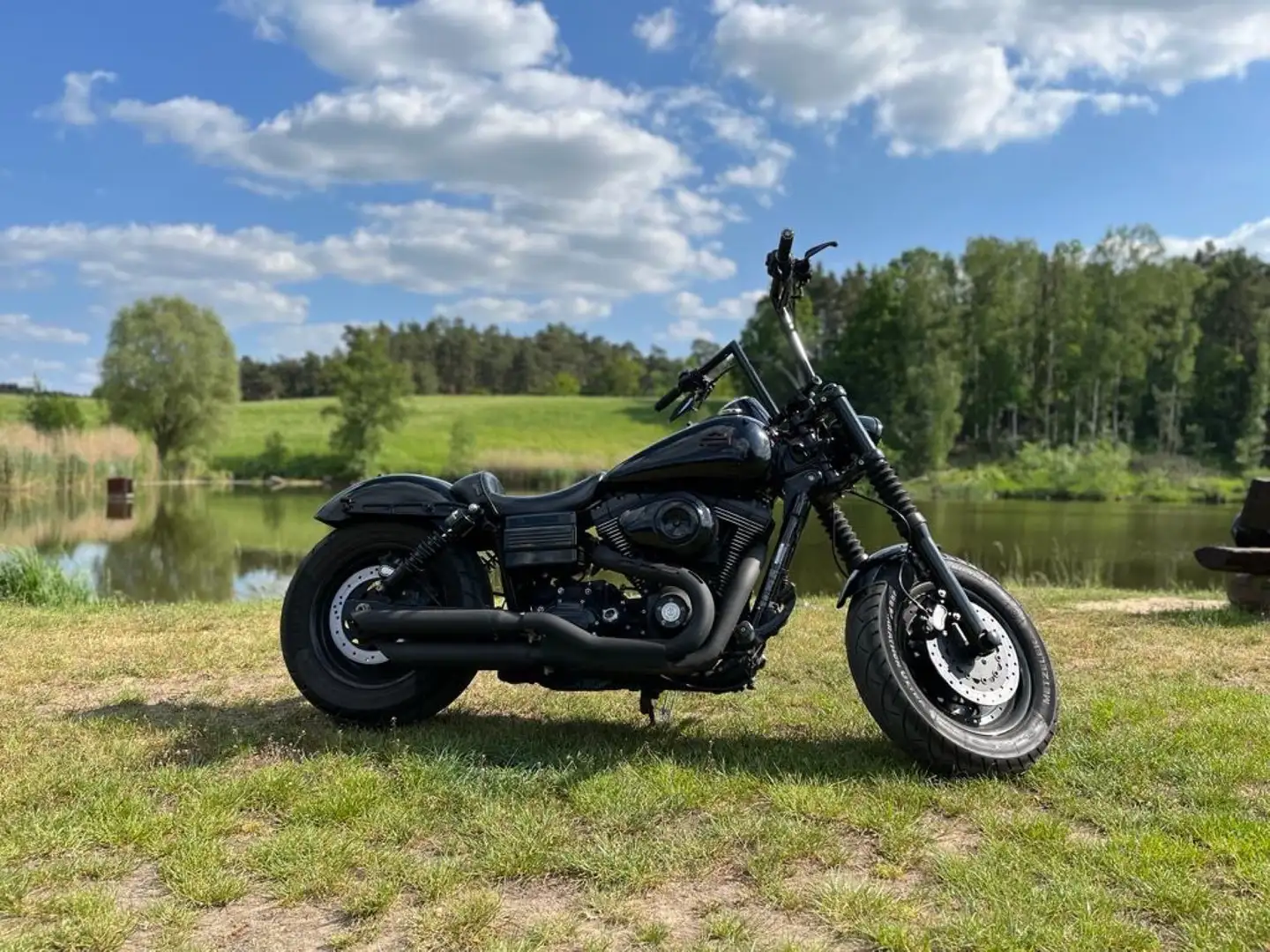 Harley-Davidson Dyna Fat Bob Dyna Czarny - 1