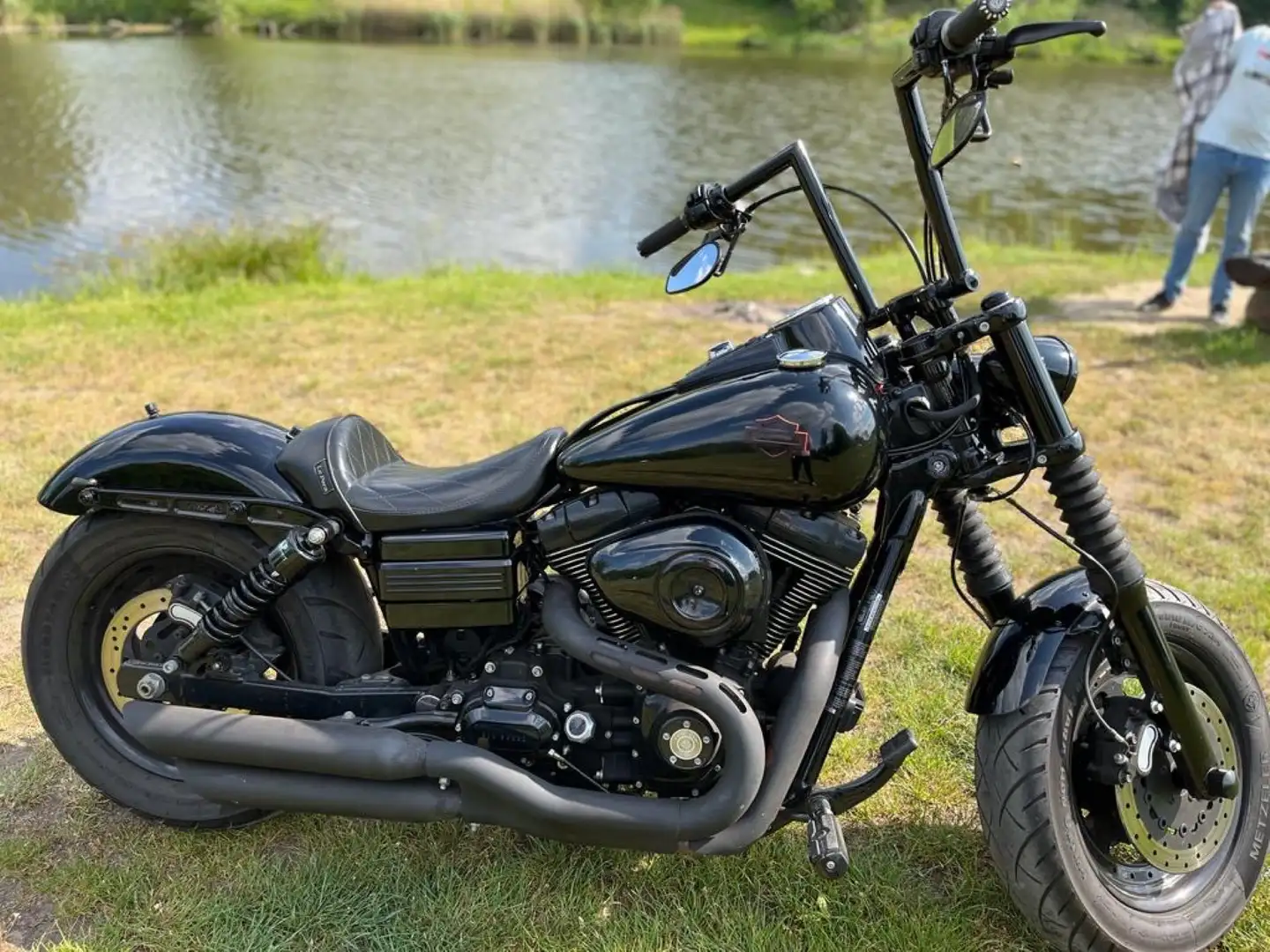 Harley-Davidson Dyna Fat Bob Dyna Schwarz - 2