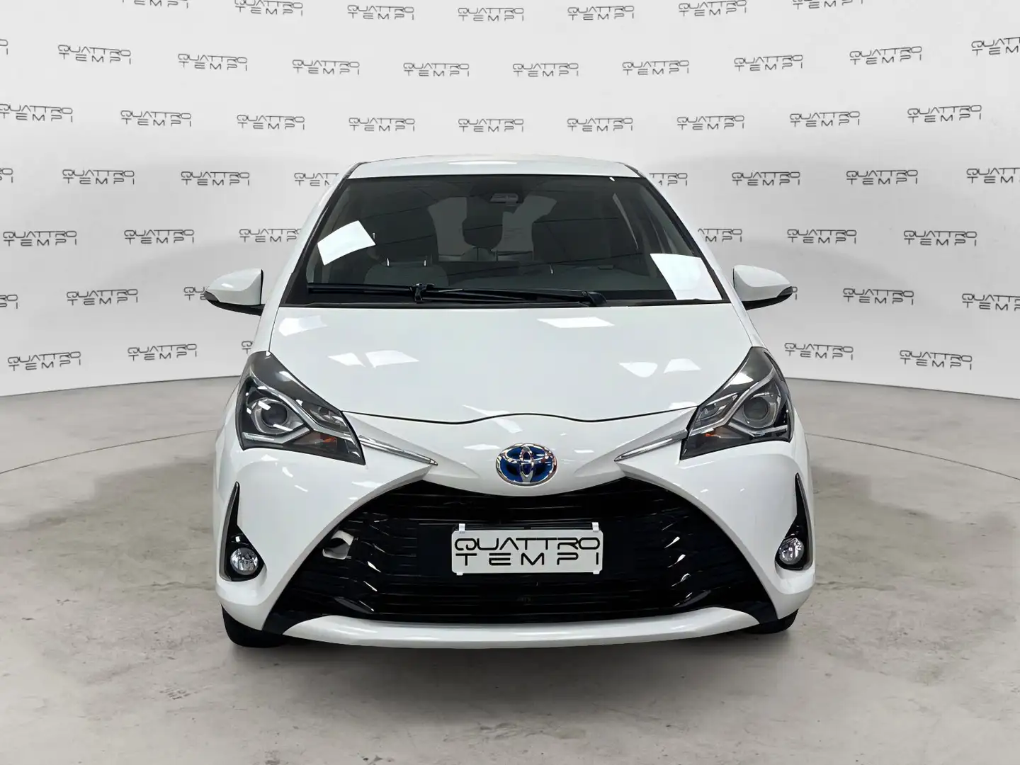 Toyota Yaris 1.5 Hybrid 5 porte Business Bianco - 2