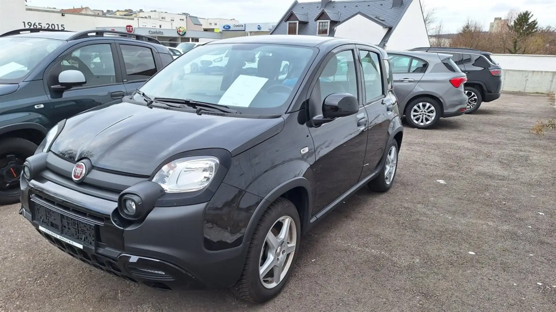Fiat Panda City Cross  Hybrid Schwarz - 1