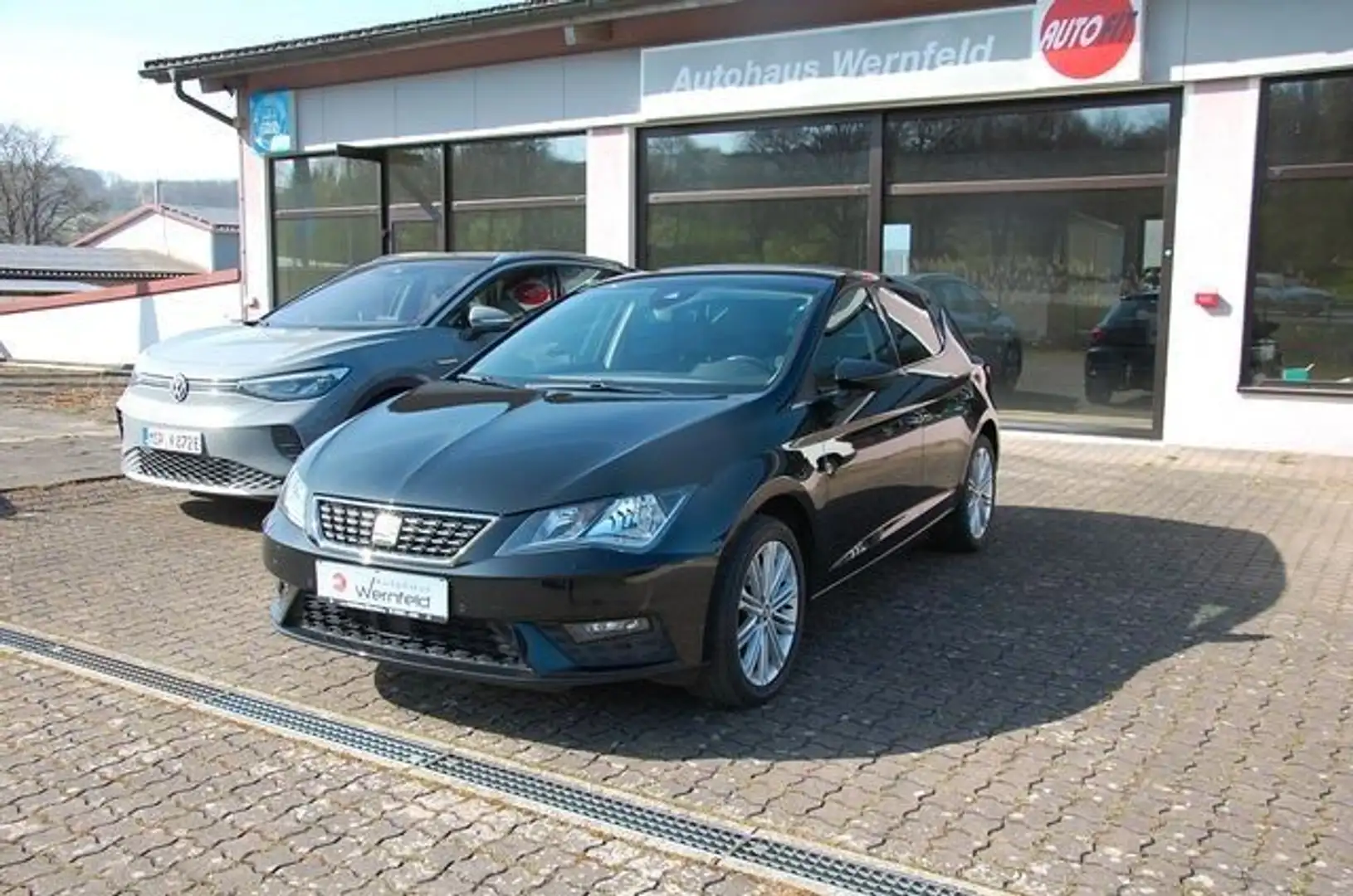 SEAT Leon Xcellence Business-Paket PDC v.+h. Schwarz - 1