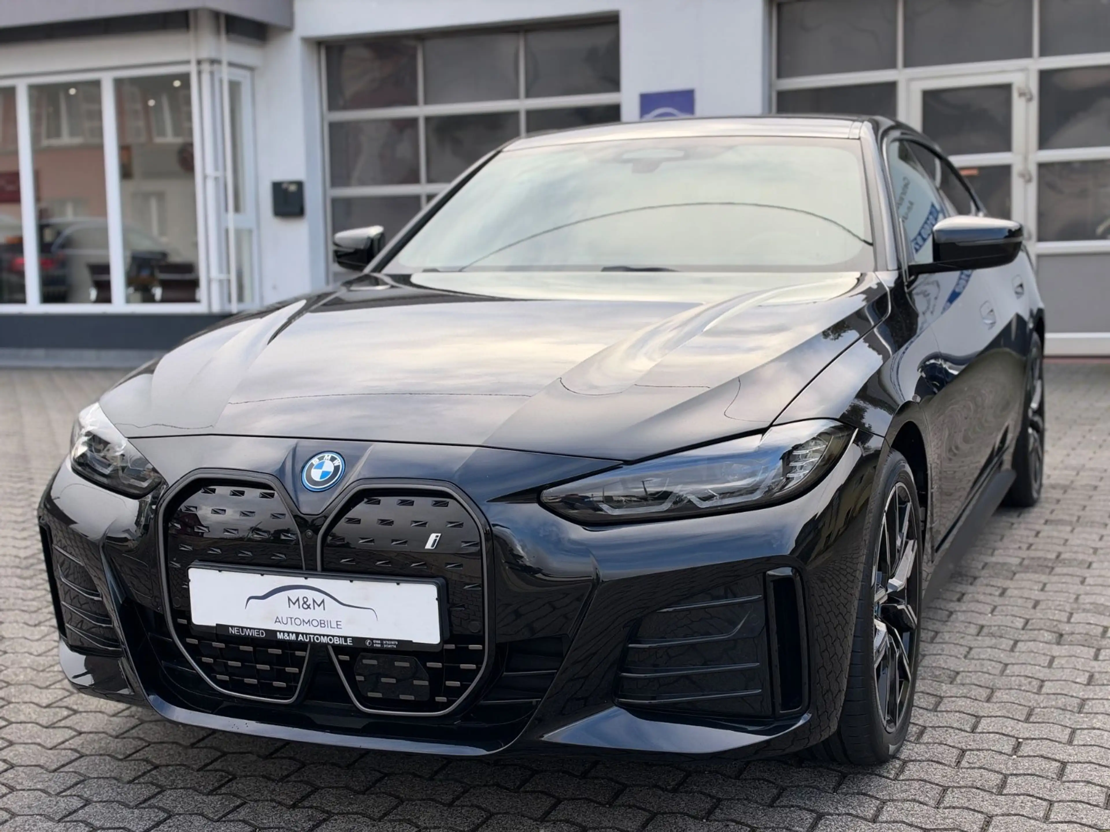 BMW i4 GC 40eDrive M Sport Pro HUD MwSt 360° AHK 19z — photo 2