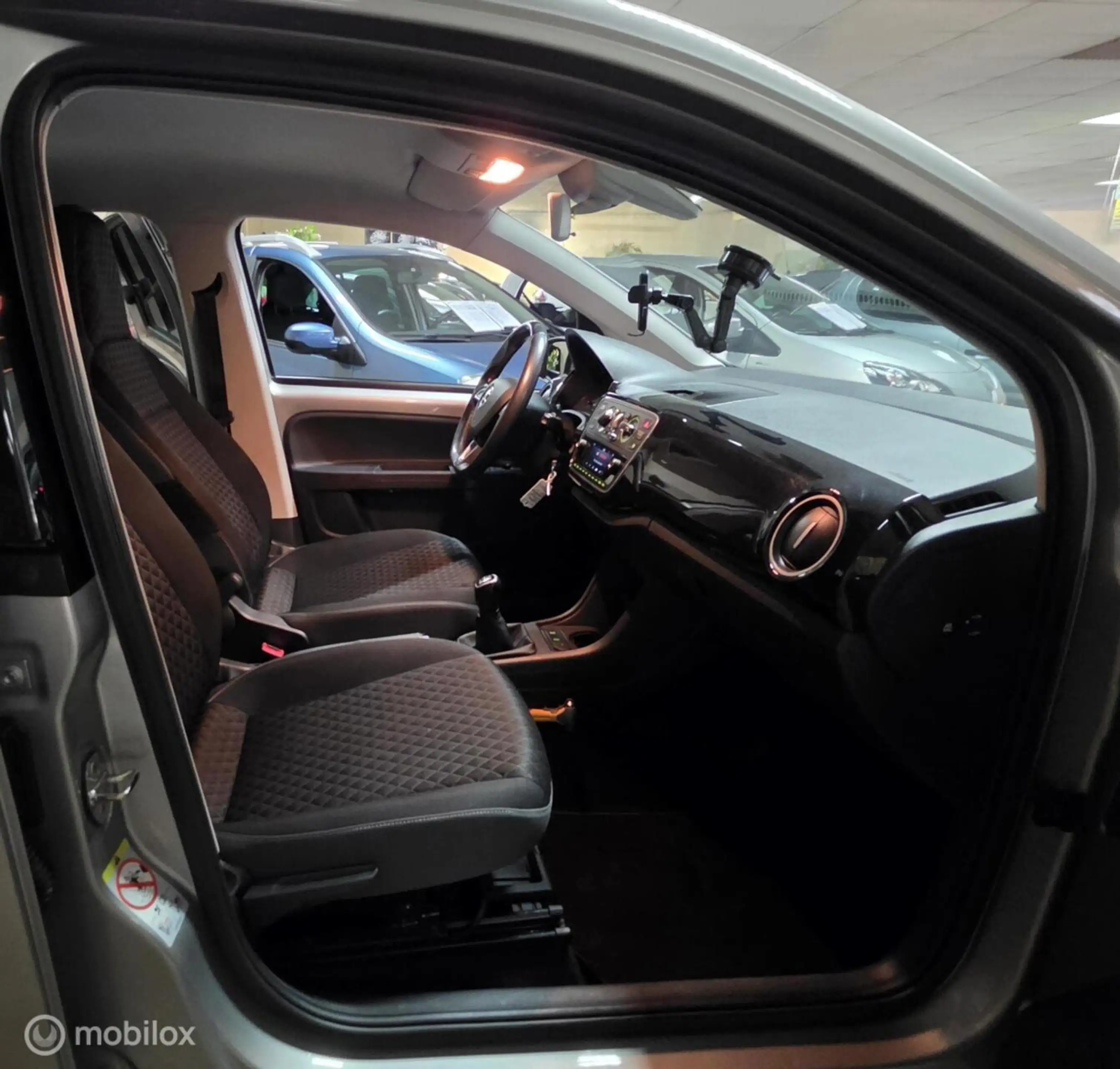 Skoda Citigo 1.0 Greentech zeer luxe uitvoering — photo 12