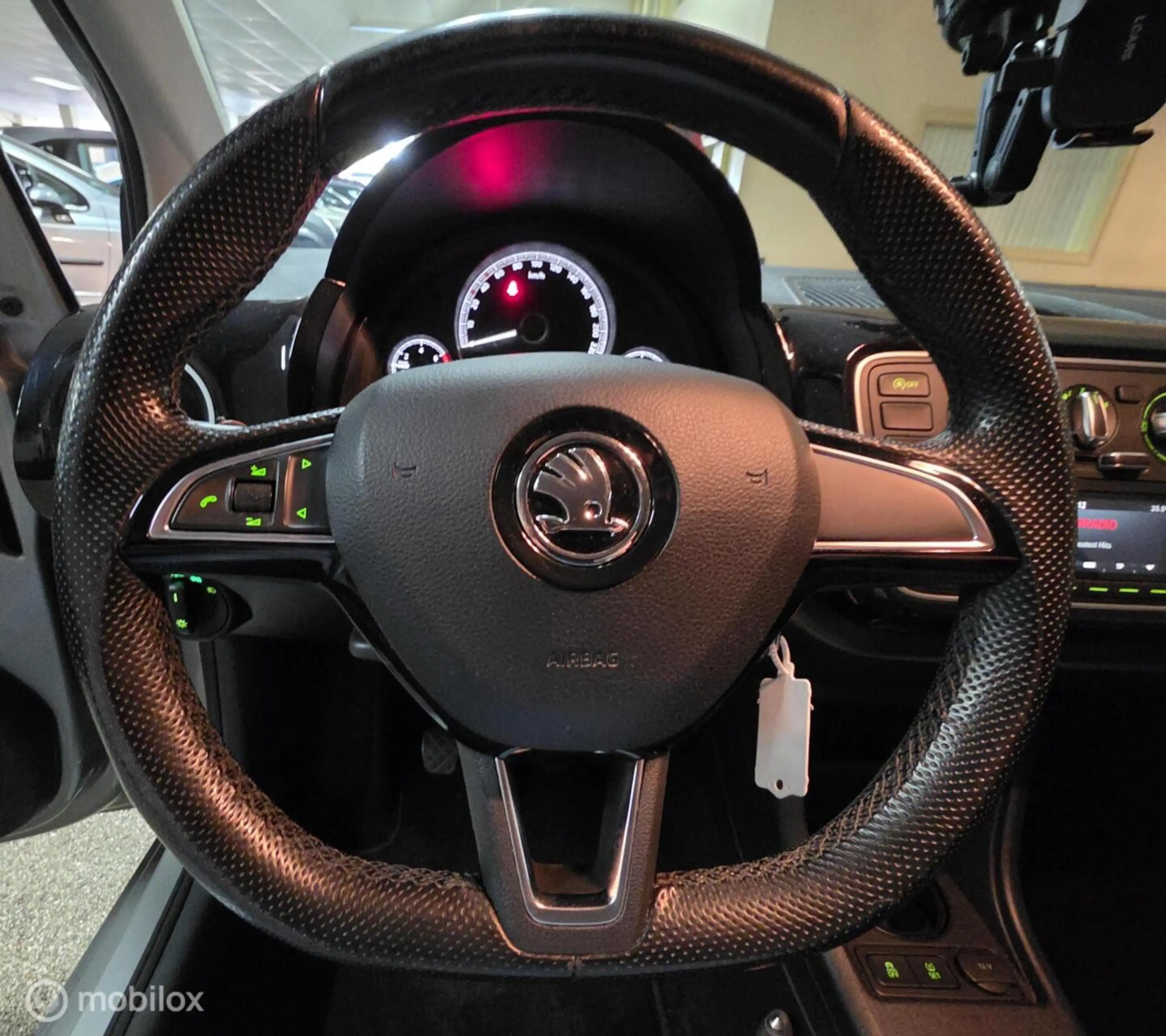 Skoda Citigo 1.0 Greentech zeer luxe uitvoering — photo 10