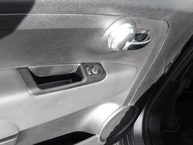 Fiat 500 view 12