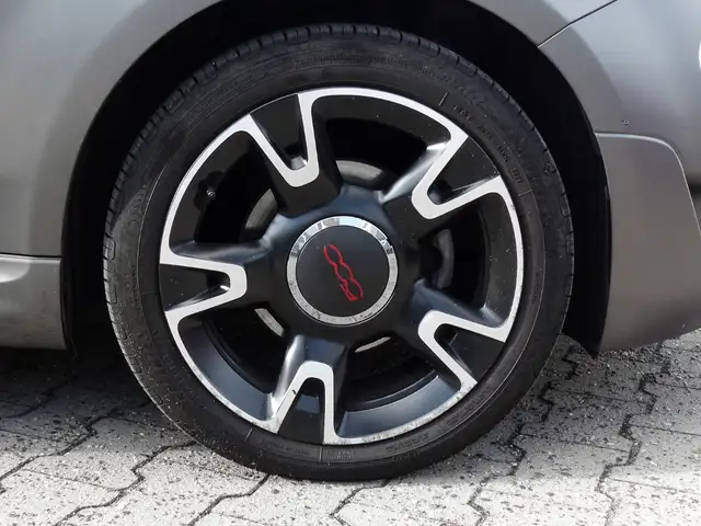 Fiat 500 view 3