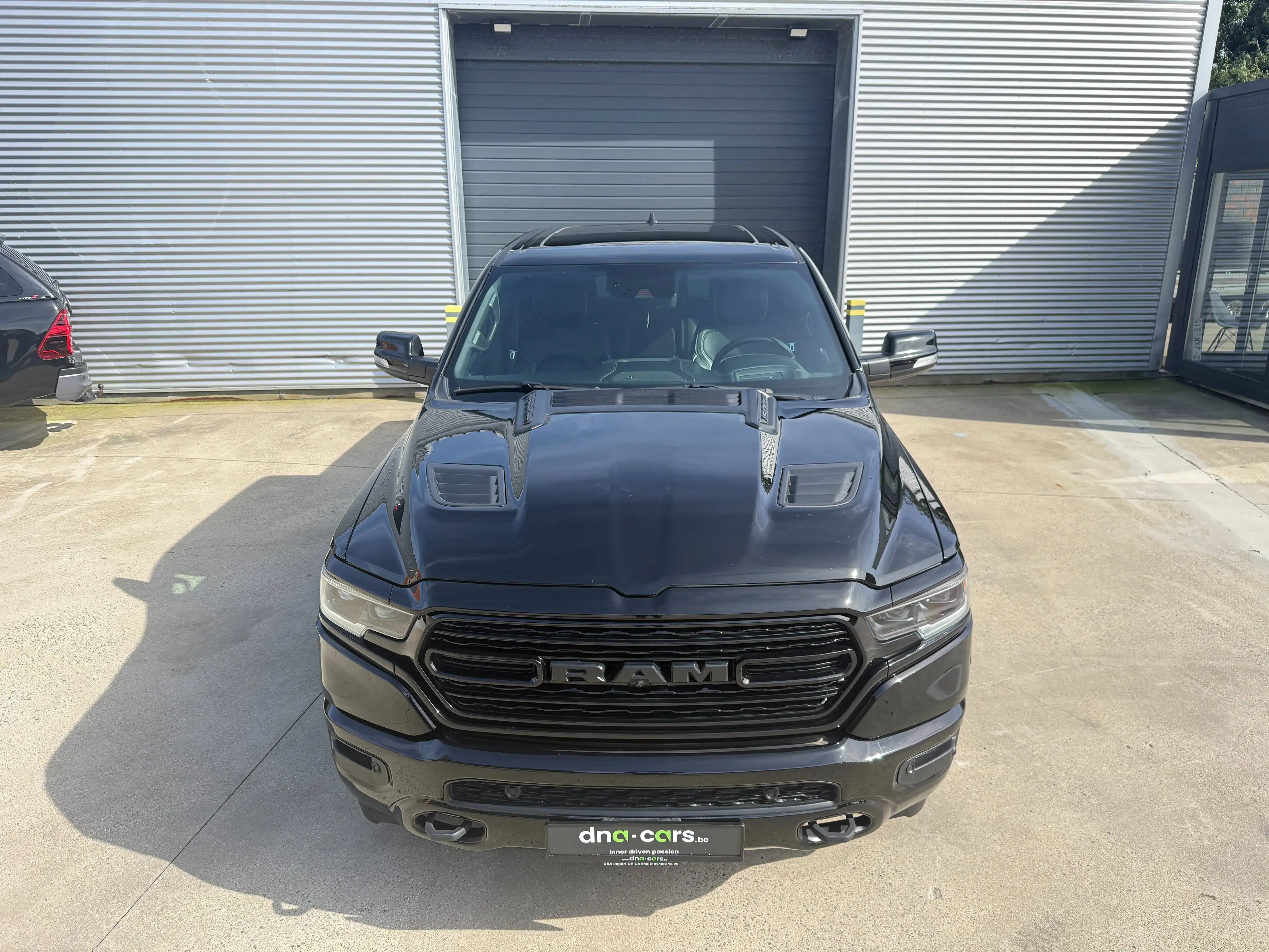 Dodge RAM LIMITED / NIGHT EDITION / V8 5.7 / PANO / LPG / HUPD / LUCHTVERING / 22" — photo 3