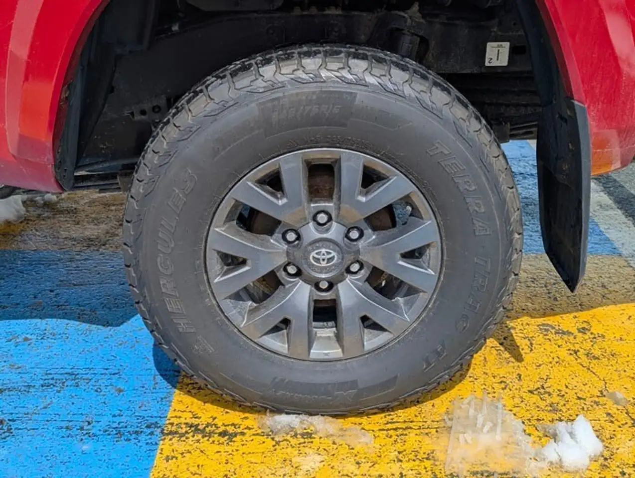 Toyota Tacoma снимка Toyota Tacoma