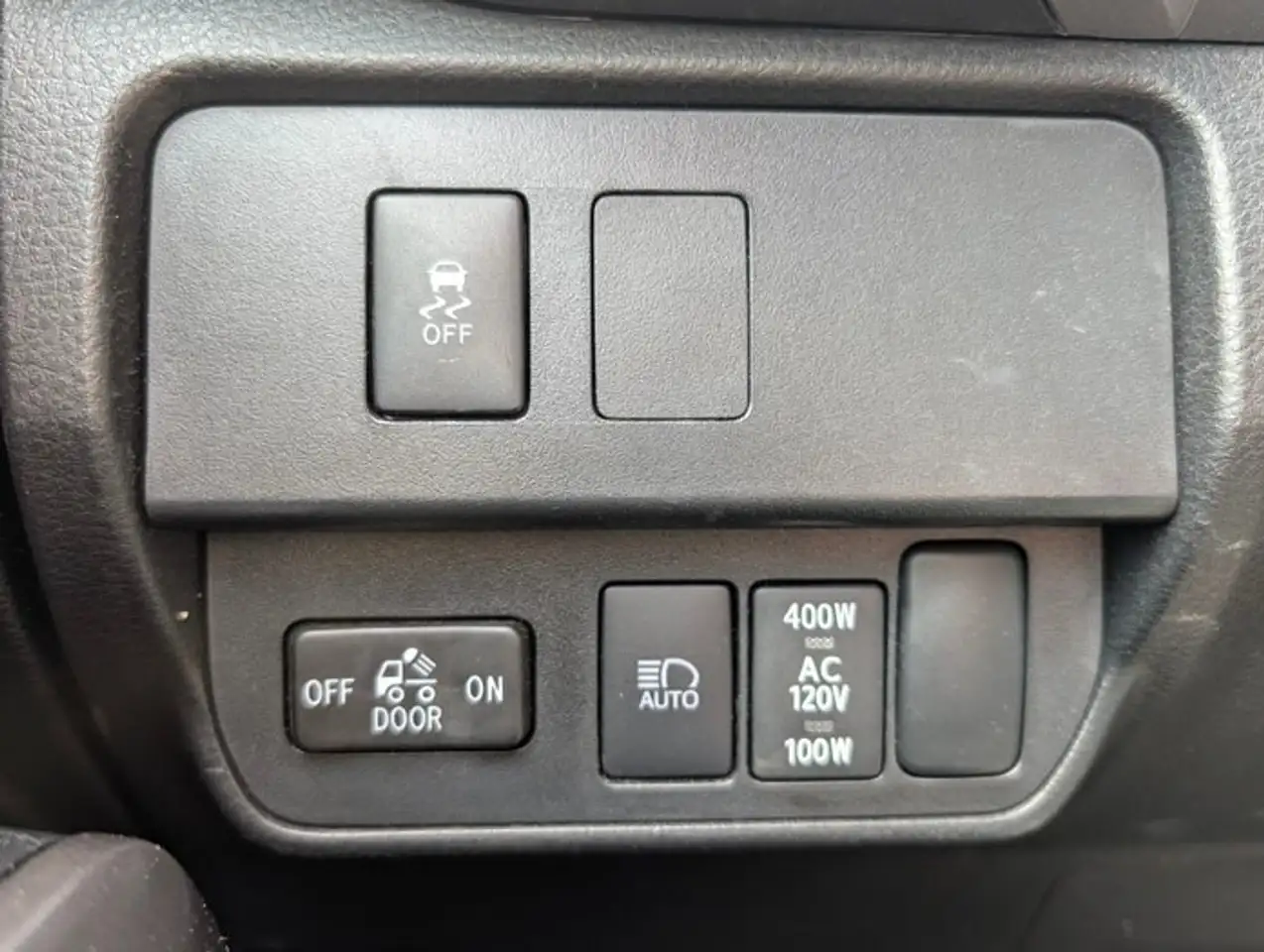Toyota Tacoma снимка Toyota Tacoma