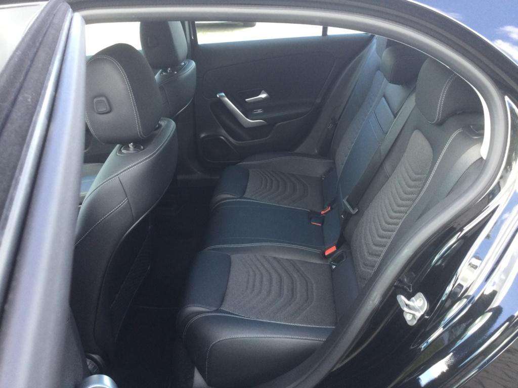 Mercedes-Benz A 220