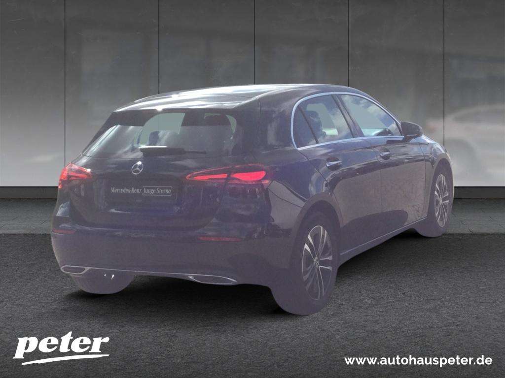 Mercedes-Benz A 220