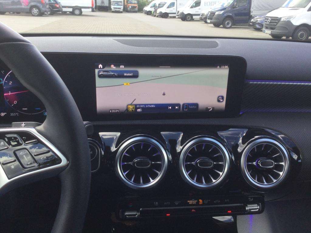 Mercedes-Benz A 220
