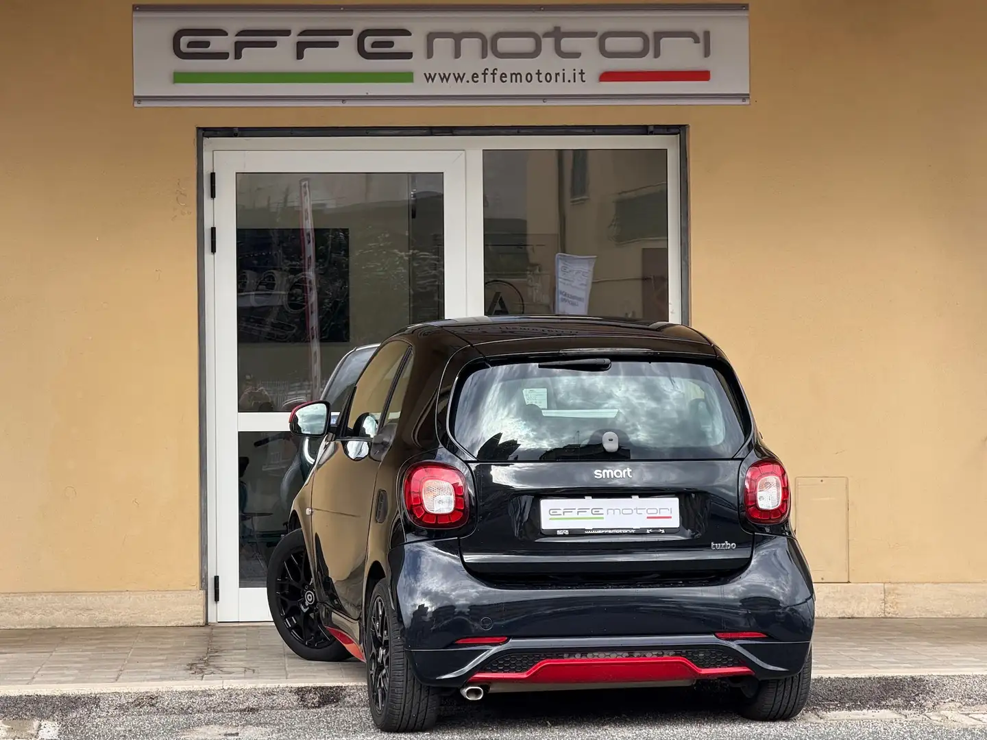 smart forTwo Fortwo 0.9 t Passion 90cv twinamic BRABUS Exterior Fekete - 2