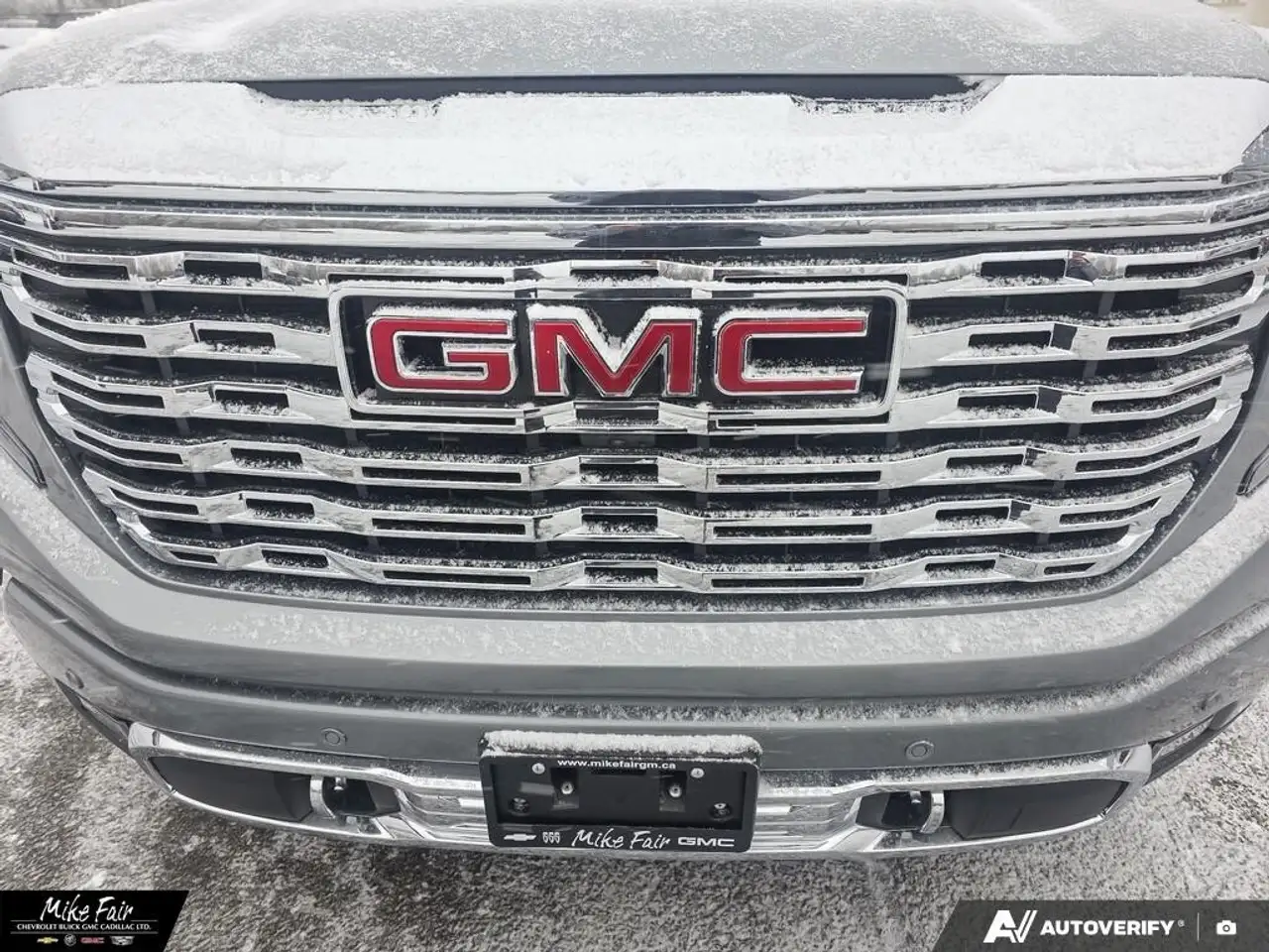 GMC Sierra 1500 снимка GMC Sierra 1500