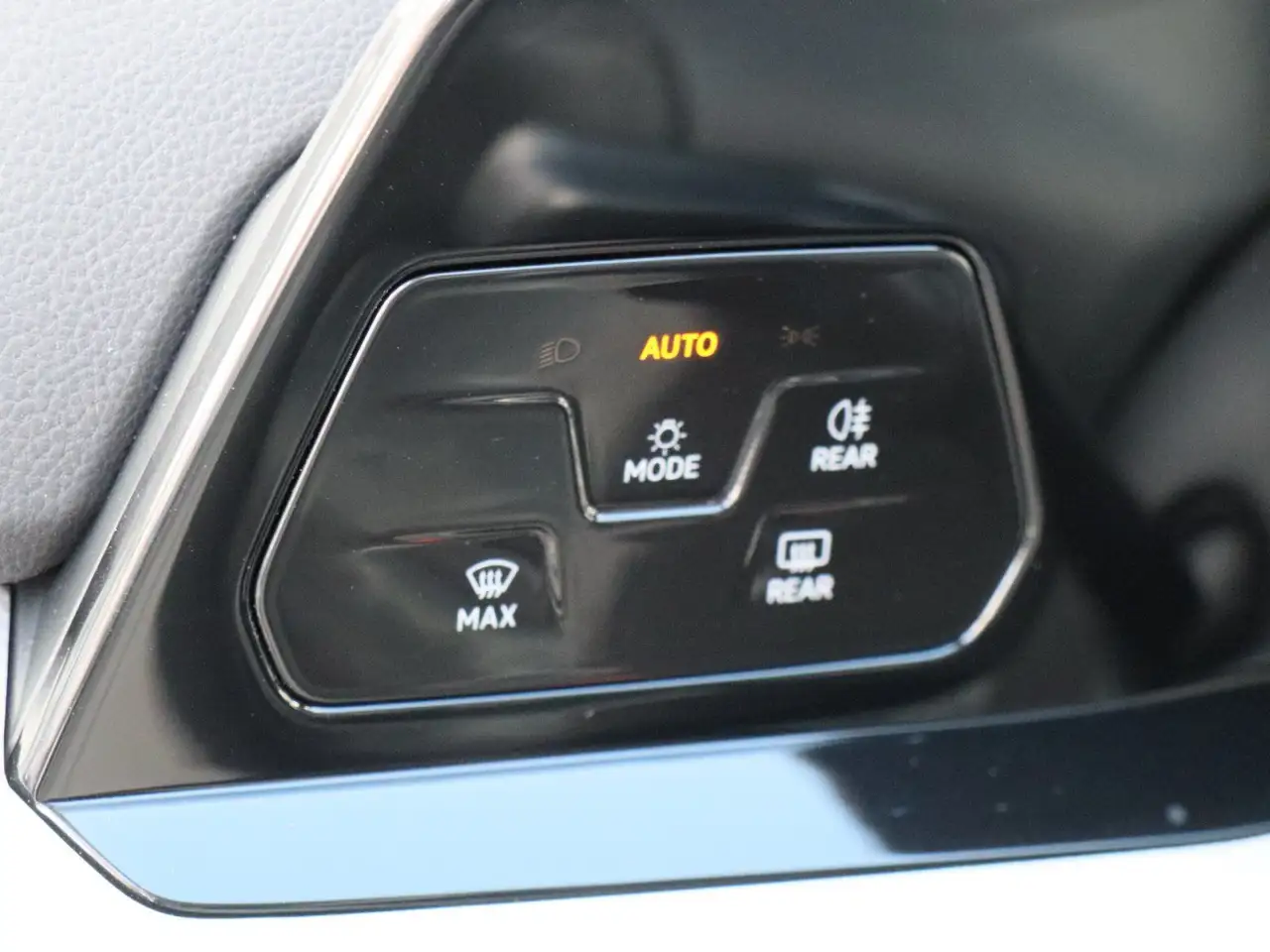 Volkswagen Golf VIII nza 1.5 TSI Move ACC Navi Light Assist, миниатюра 13