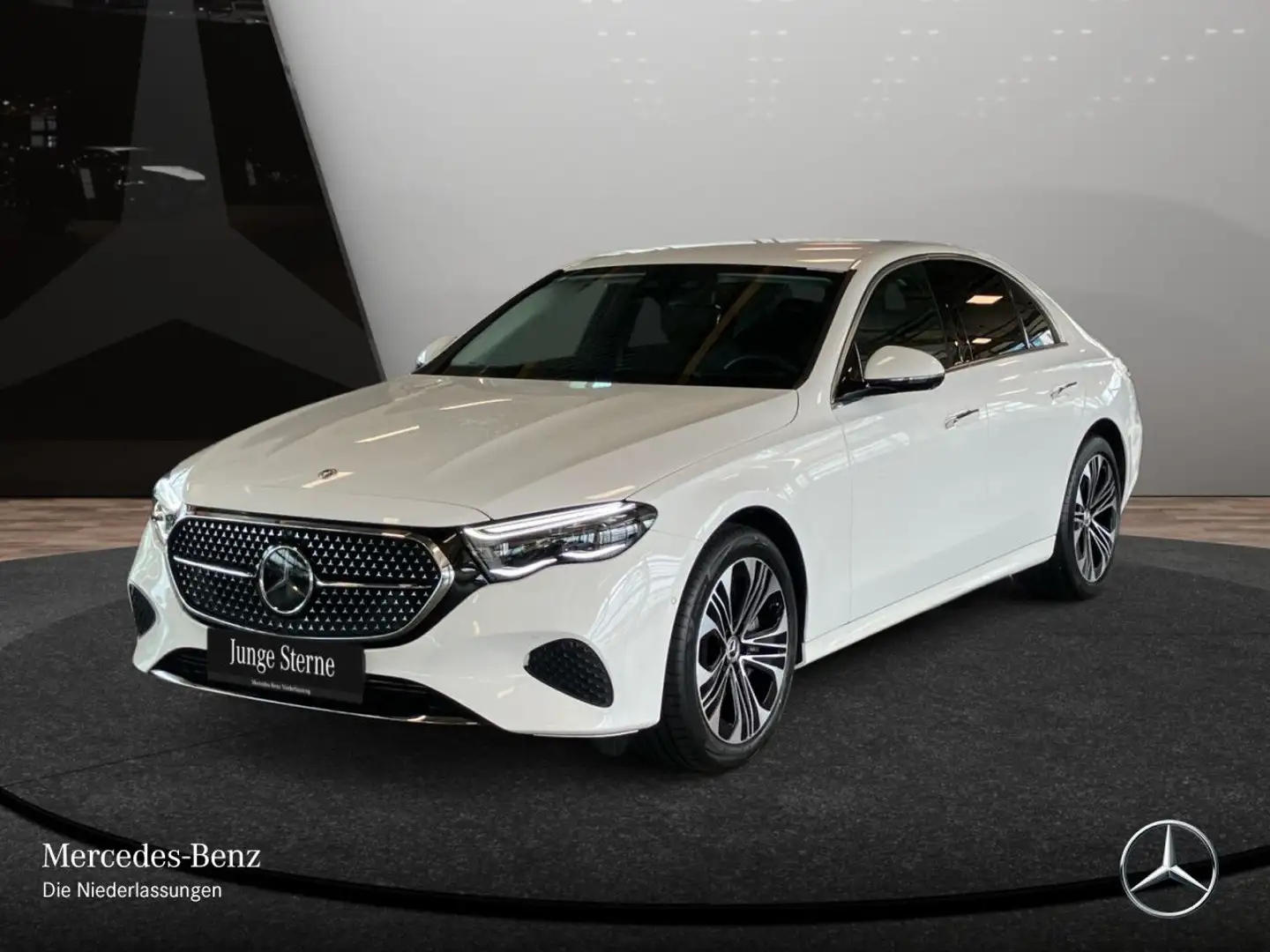 Mercedes-Benz E 300 de 4M Hybrid Avantgarde Fahrass 360° Distr. Weiß - 2