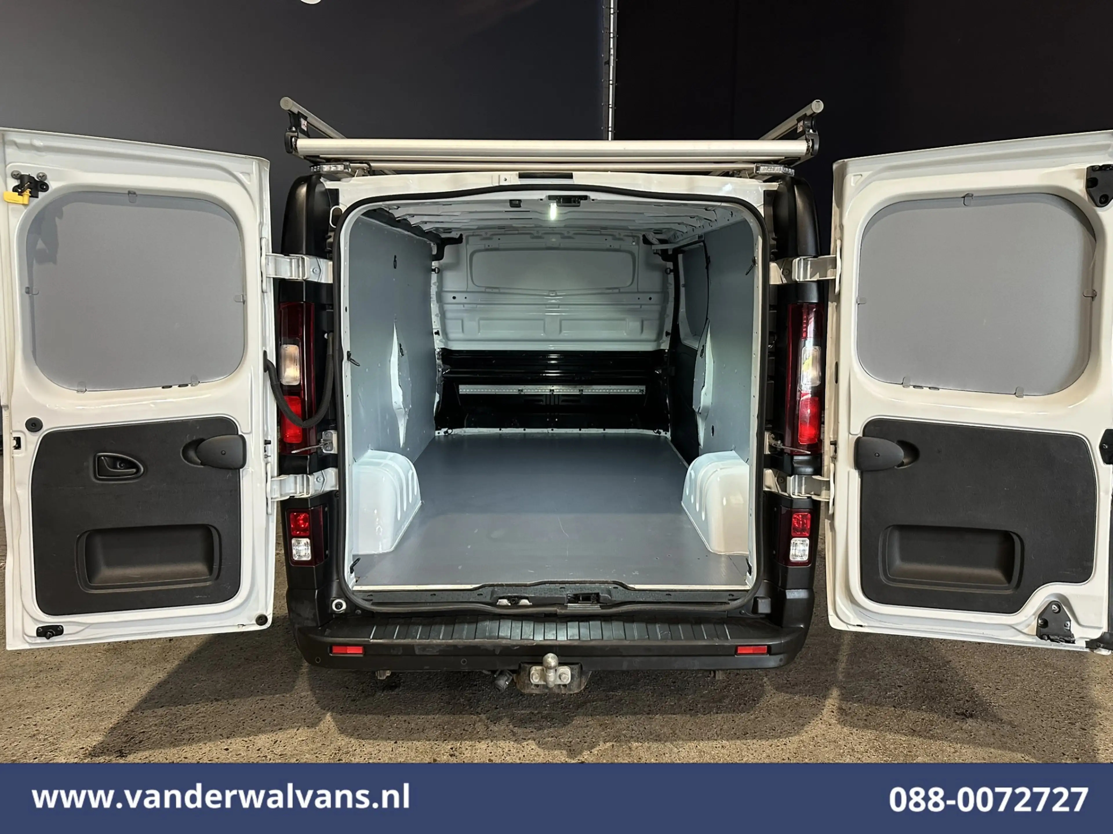 Renault Trafic 2.0 dCi 120pk L2H1 Euro6 Airco | Imperiaal | Navig — photo 9