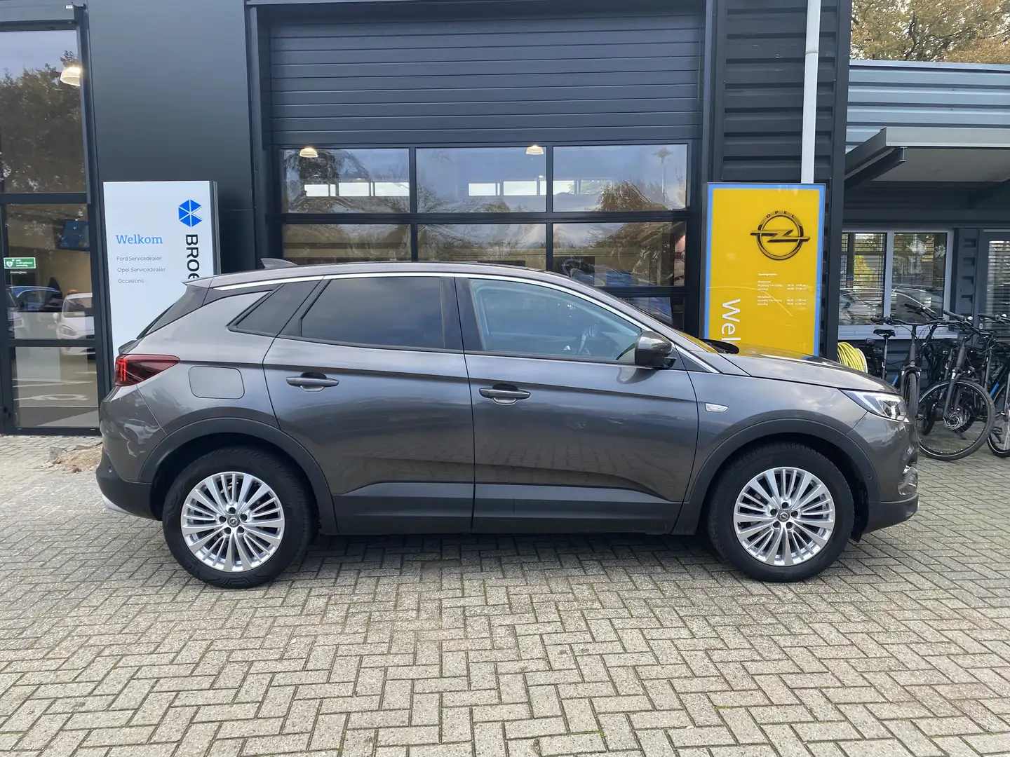 Opel Grandland X 1.2 130PK Turbo Innovation+ | AGR COMFORTSTOELEN| Grijs - 2
