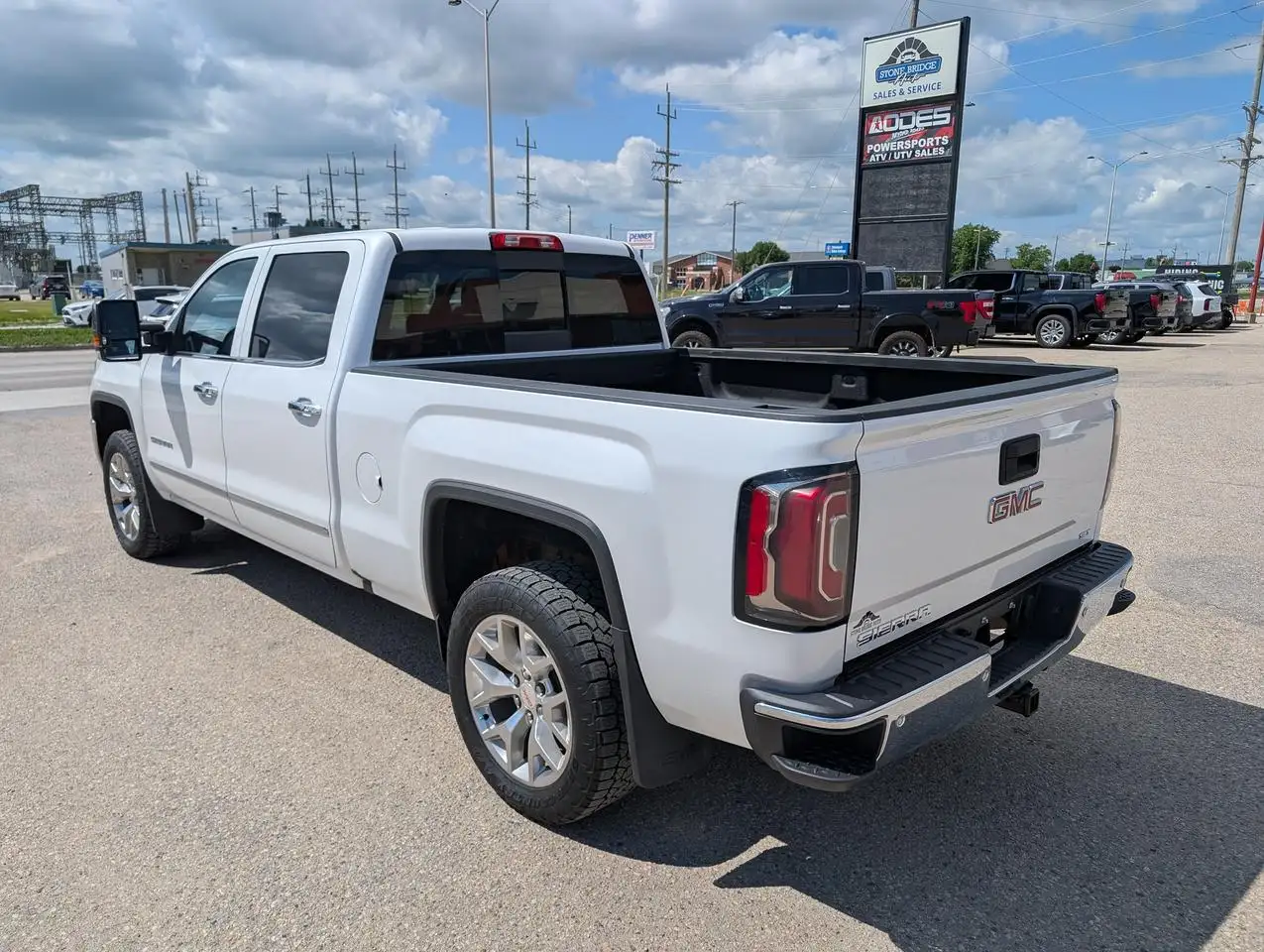 GMC Sierra 1500 fotografie GMC Sierra 1500