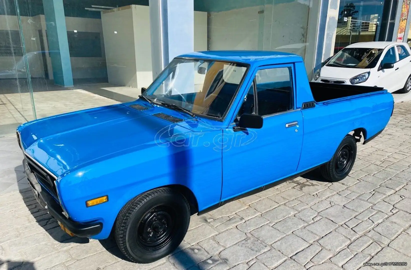 Nissan Datsun Blau - 1
