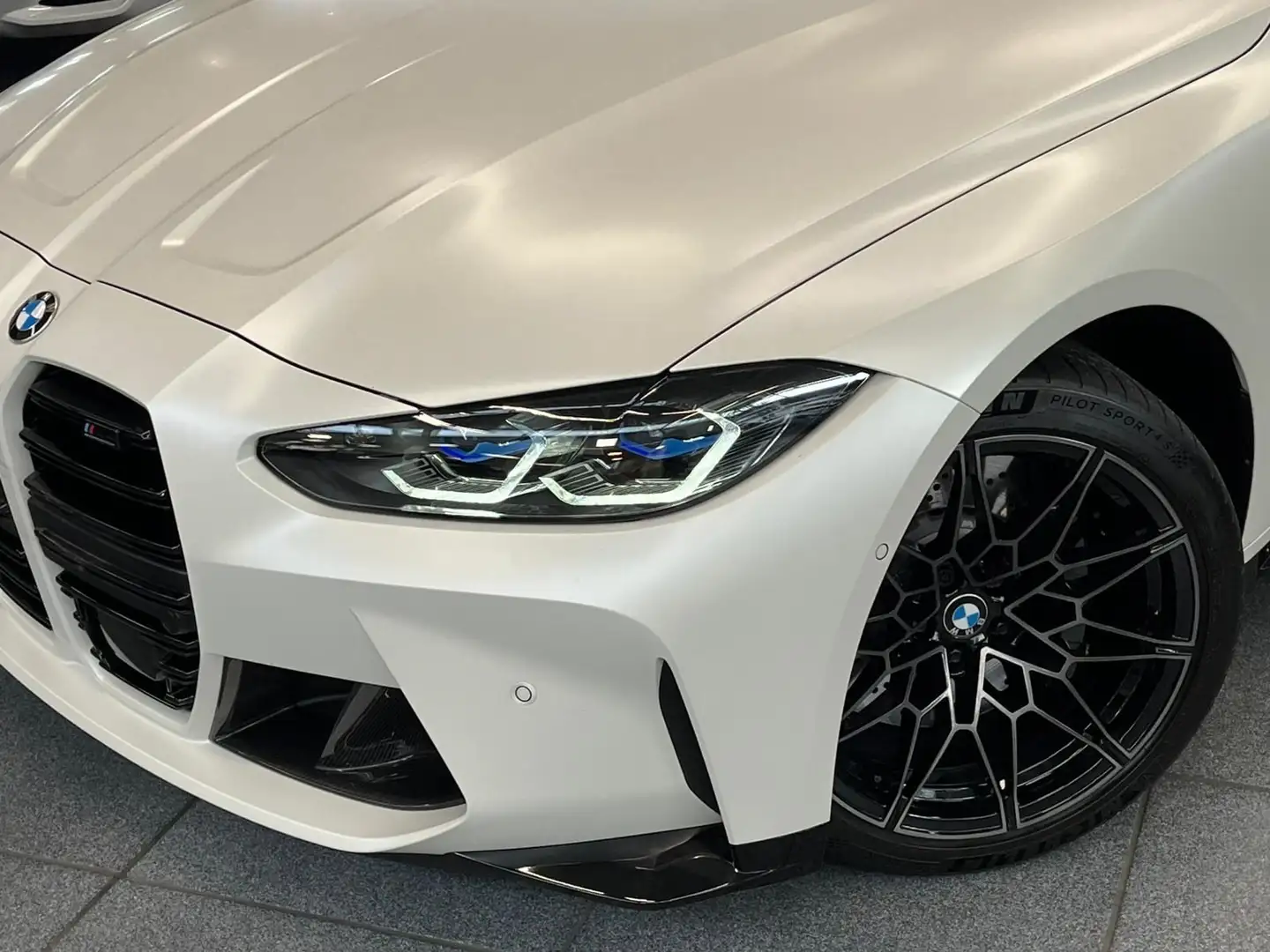 BMW M4 Competition M xDrive Laser DA Prof PA+ H/K Weiß - 2