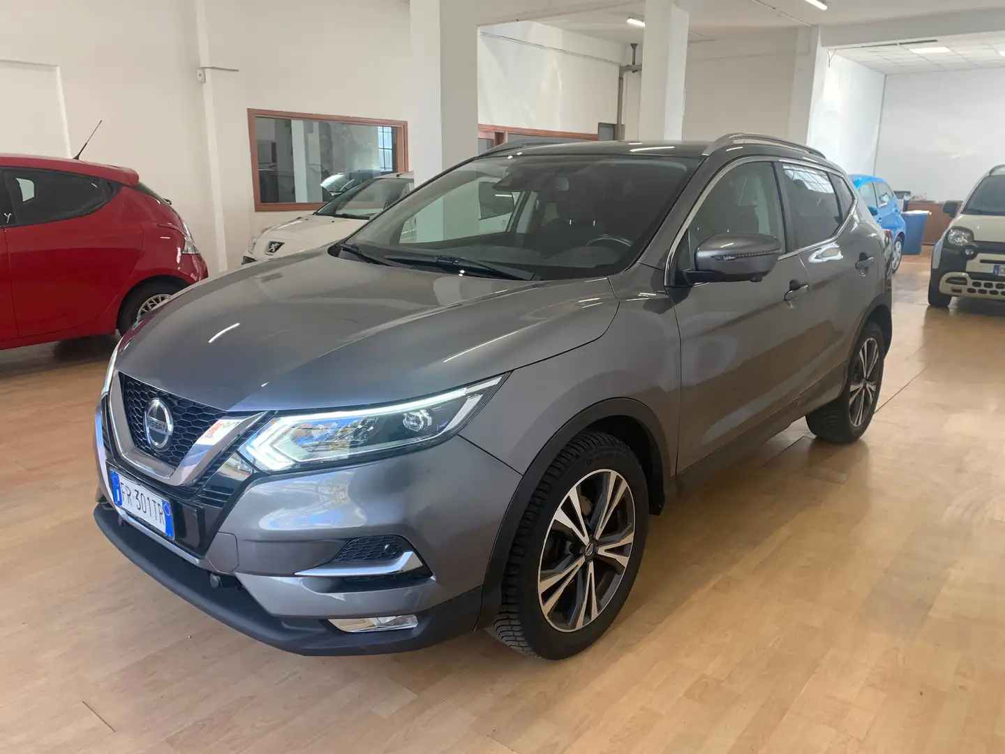 Nissan Qashqai 1.2 dig-t Tekna+ 115cv Grigio - 1
