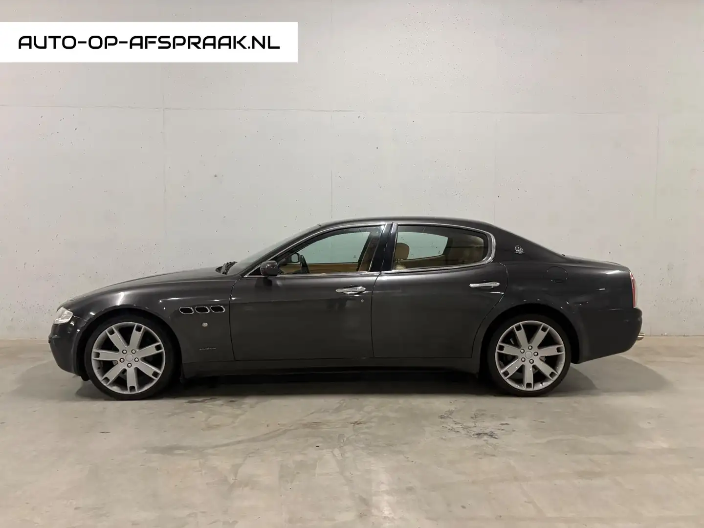 Maserati Quattroporte 4.2 Leer Navi Cruise Control Dealer Onderhouden Grijs - 1