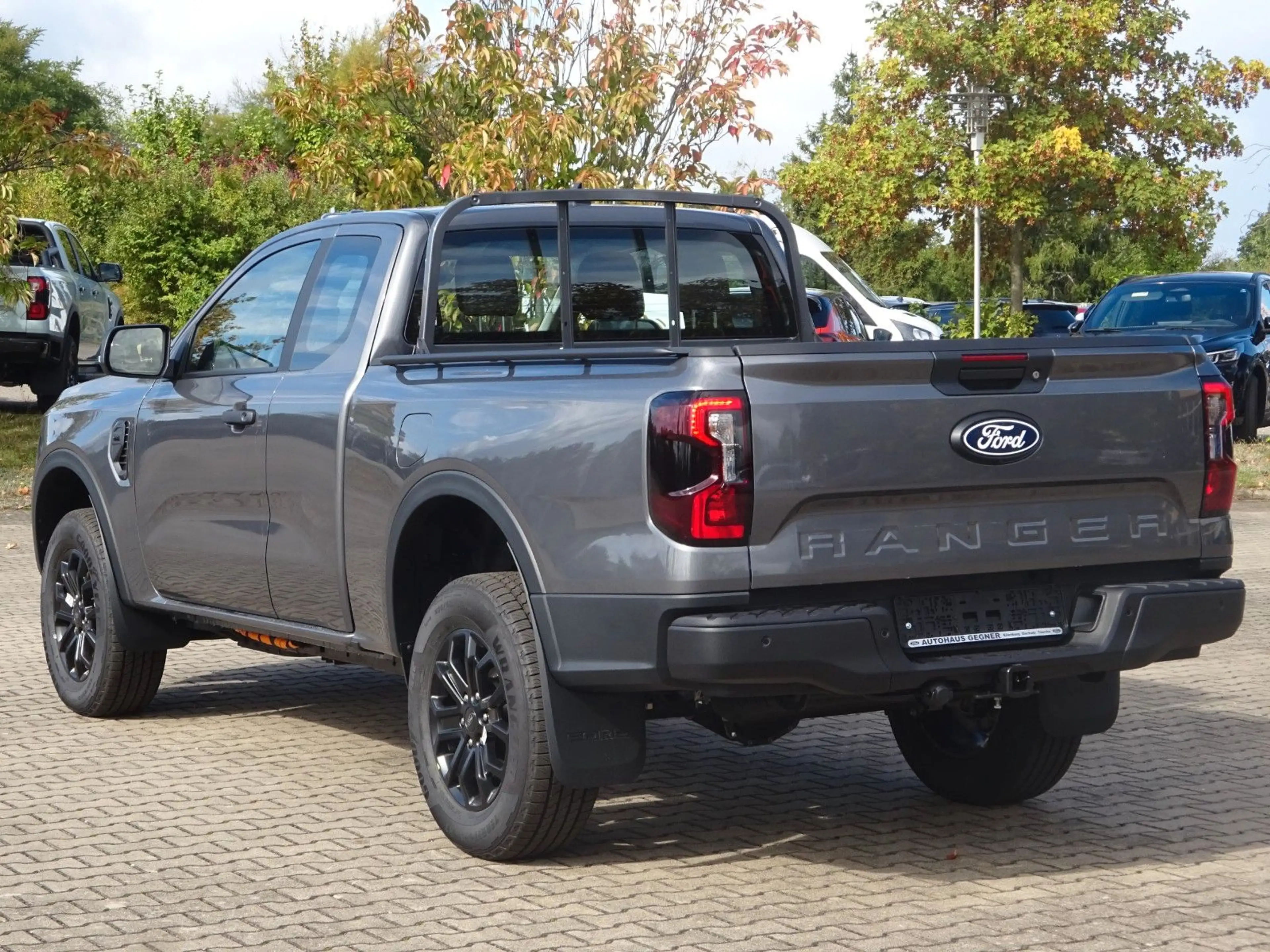 Ford Ranger XLT Extrakab 4x4 V6 Aut. AHK WiPa ACC — photo 3