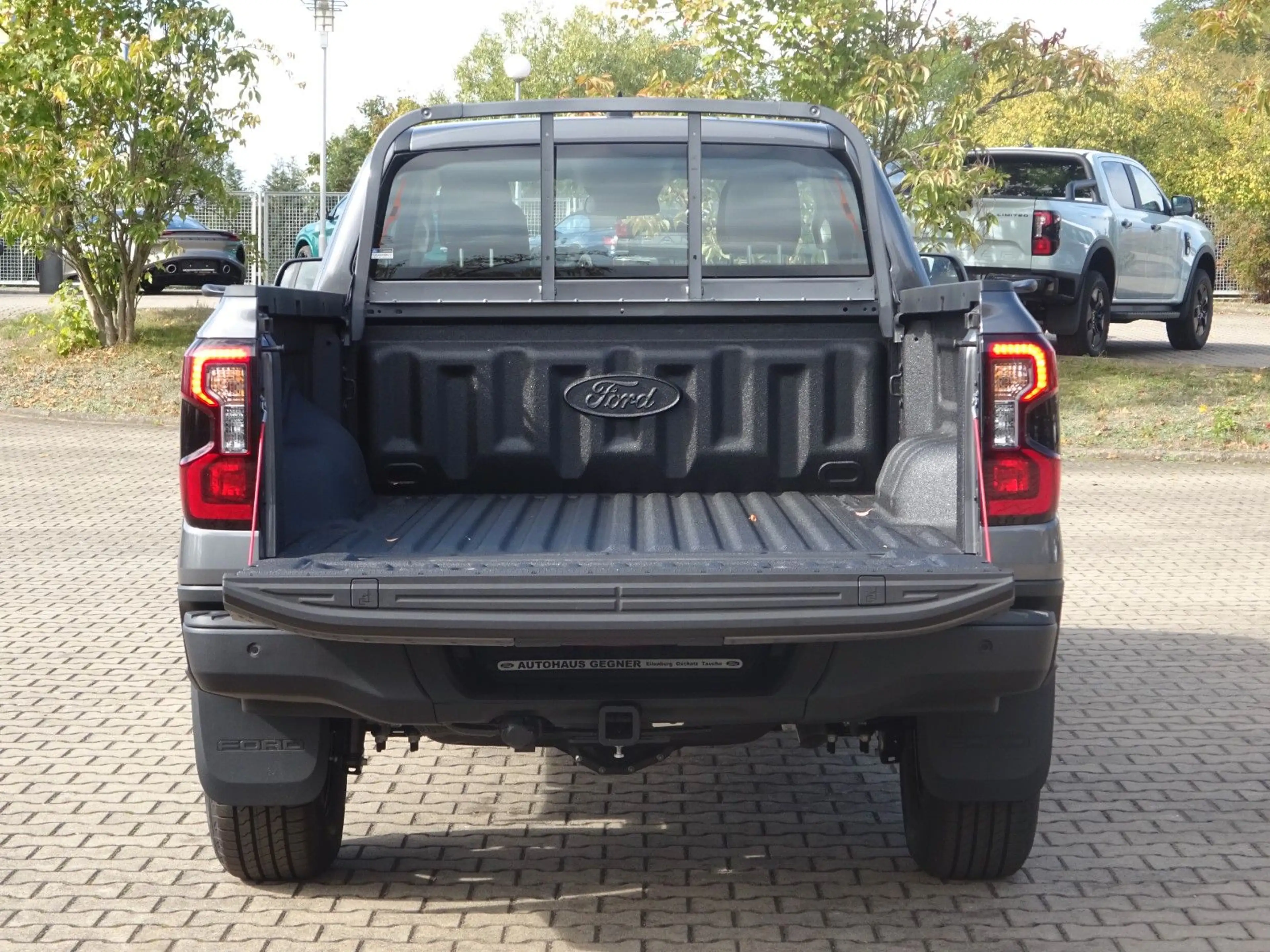Ford Ranger XLT Extrakab 4x4 V6 Aut. AHK WiPa ACC — photo 4